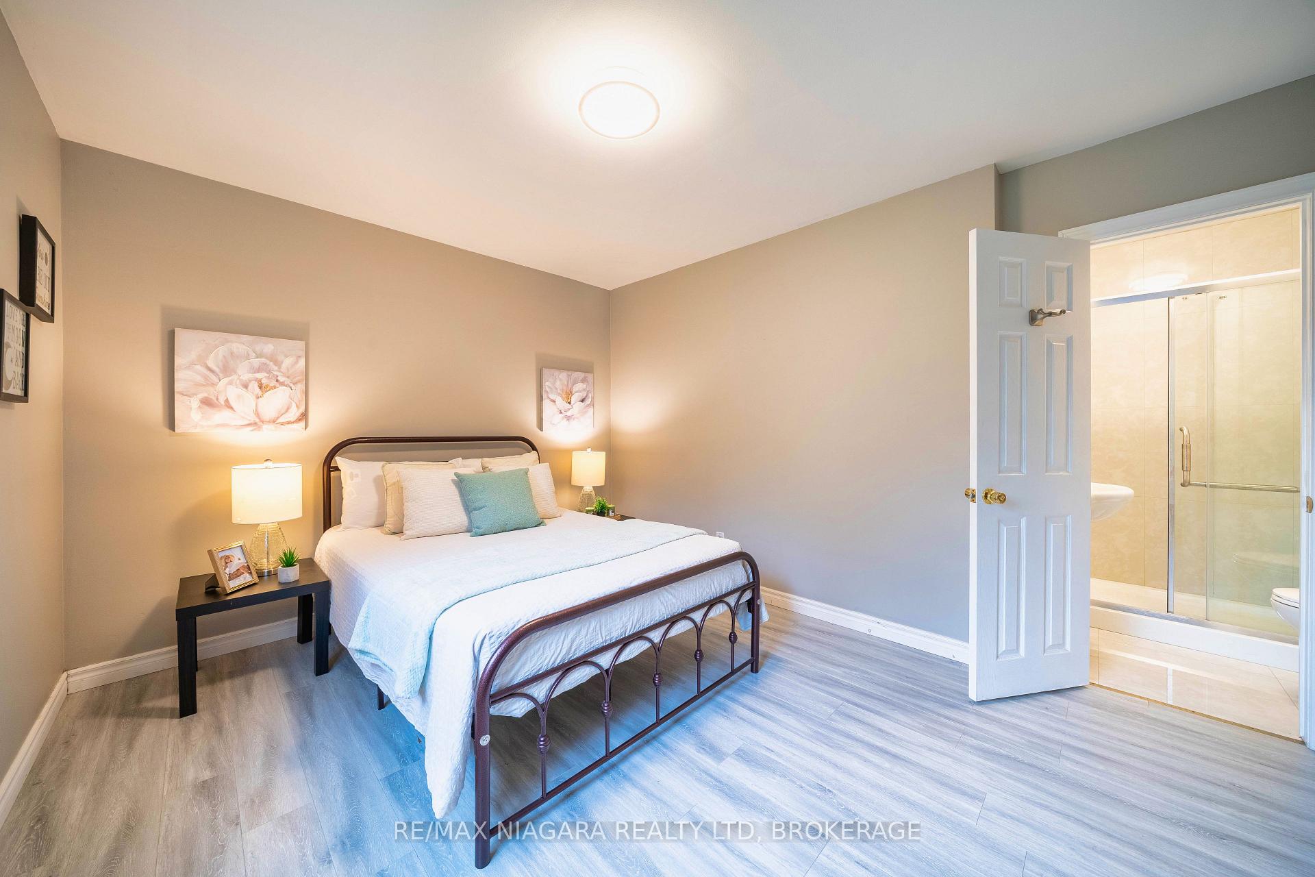 Photo 13 of 369 Glenridge Avenue, St. Catharines, Glendale/Glenridge — HOMEH