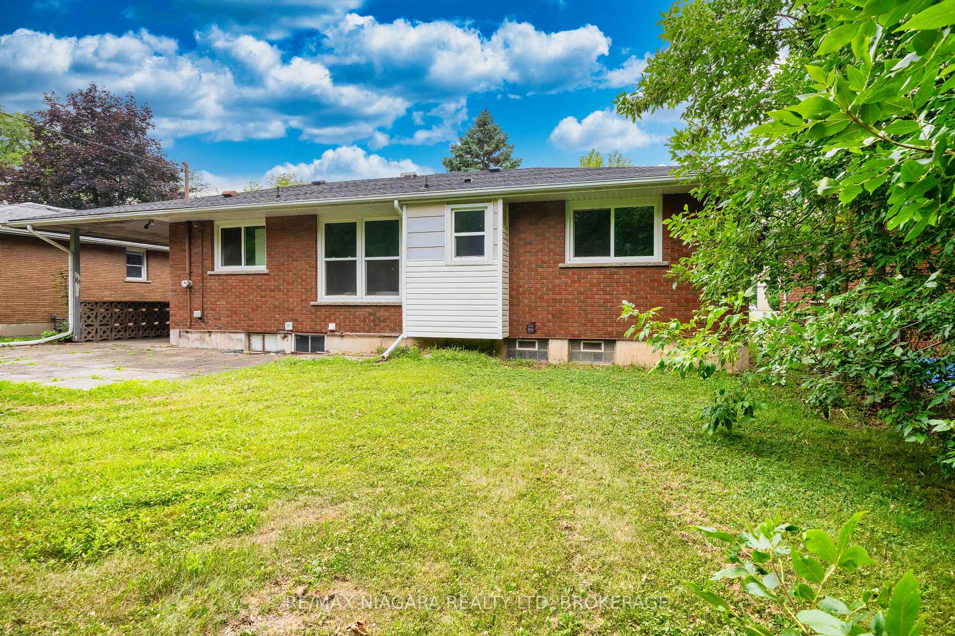 Photo 42 of 369 Glenridge Avenue, St. Catharines, Glendale/Glenridge — HOMEH