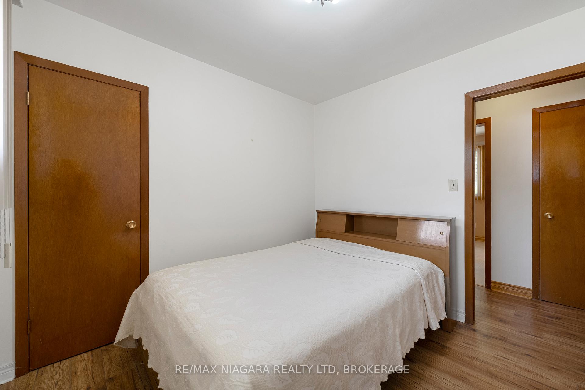 Photo 13 of 63 Trelawne Drive, St. Catharines, Vine/Linwell — HOMEH