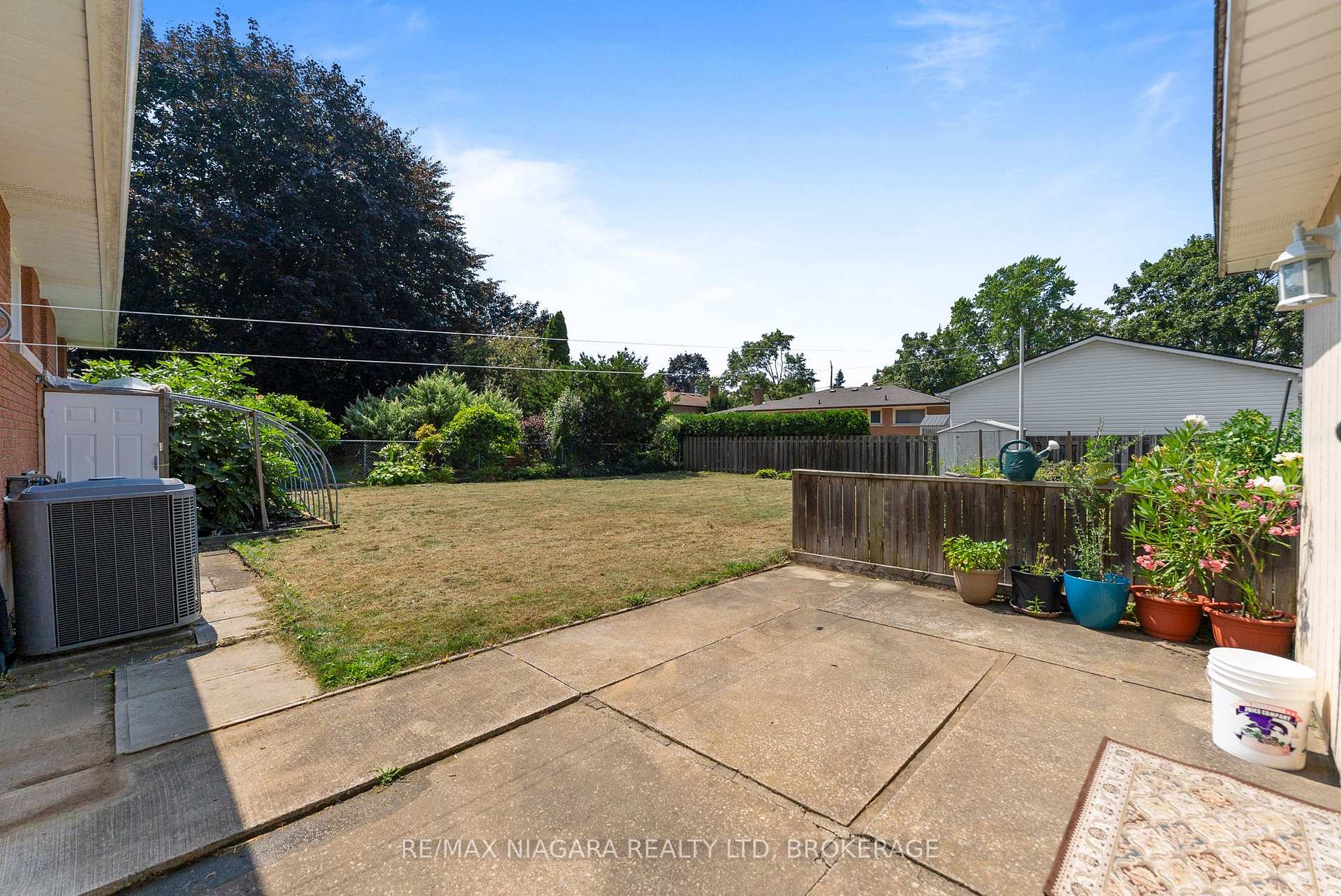 Photo 28 of 63 Trelawne Drive, St. Catharines, Vine/Linwell — HOMEH