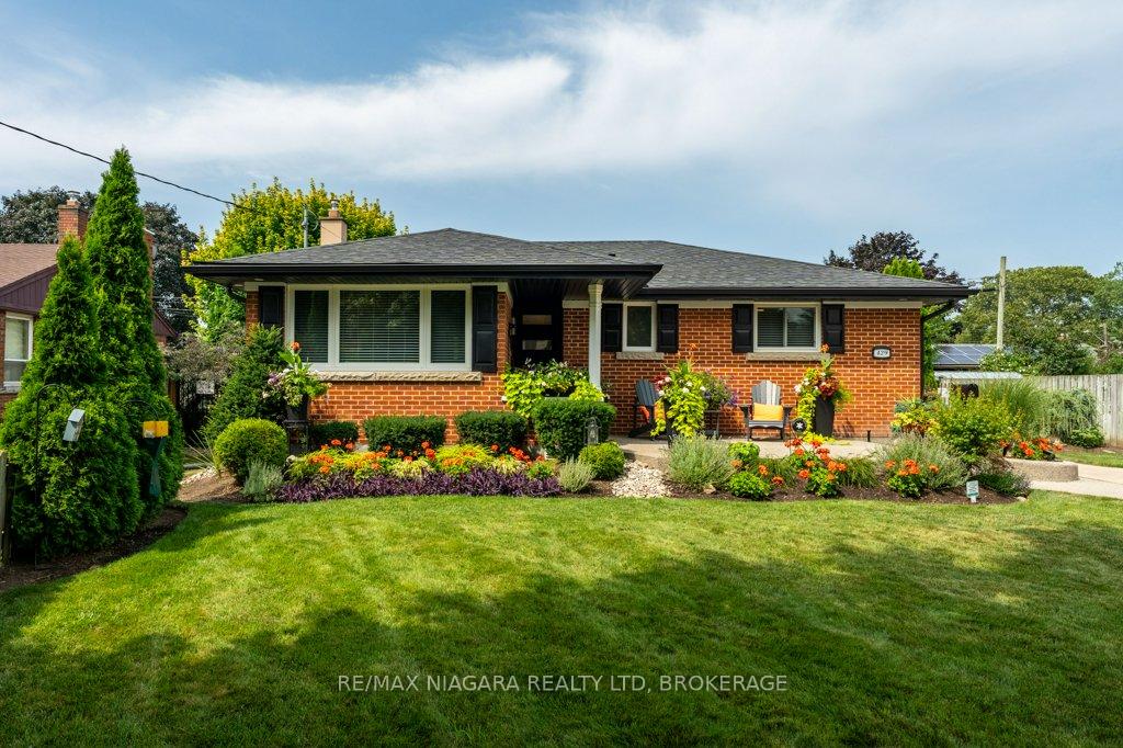 Photo 1 of 429 Grantham Avenue, St. Catharines, Vine/Linwell — HOMEH