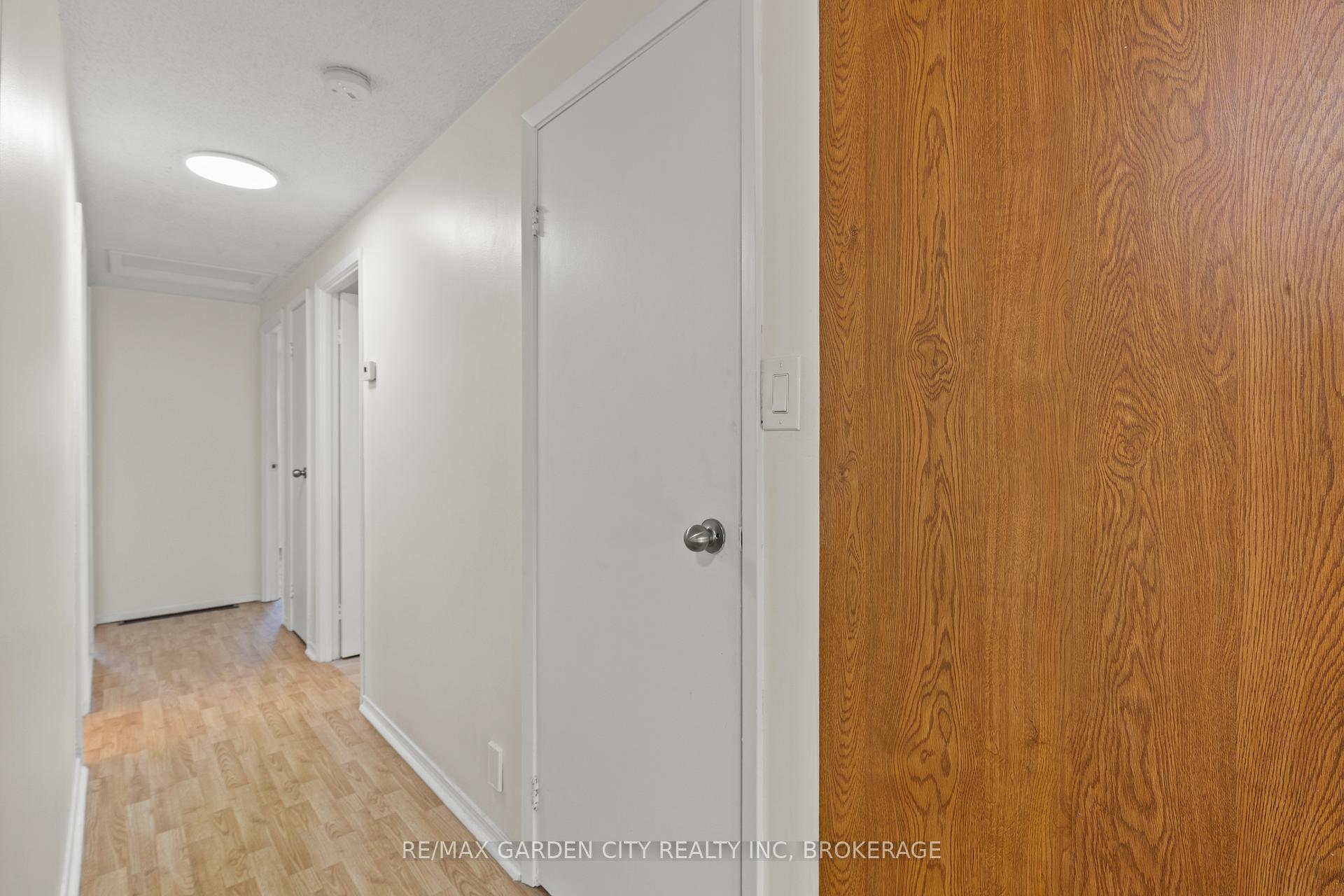 Photo 11 of 6 McCordick Drive, St. Catharines, Lakeport — HOMEH