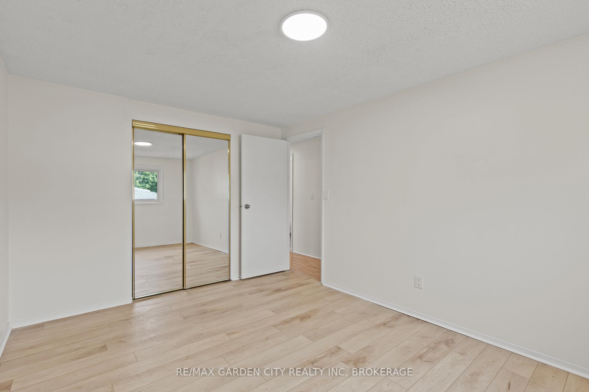 Photo 13 of 6 McCordick Drive, St. Catharines, Lakeport — HOMEH