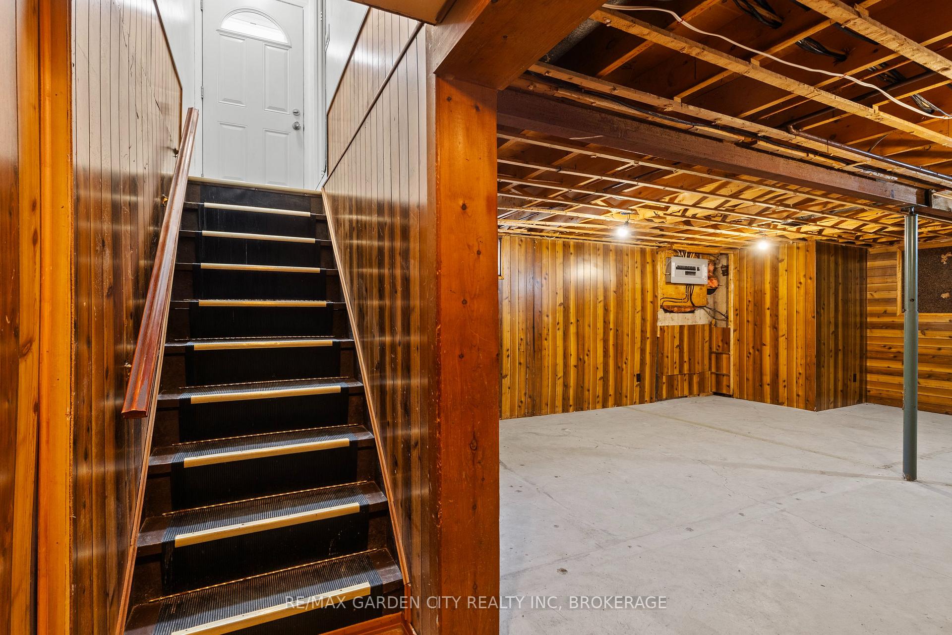Photo 23 of 6 McCordick Drive, St. Catharines, Lakeport — HOMEH