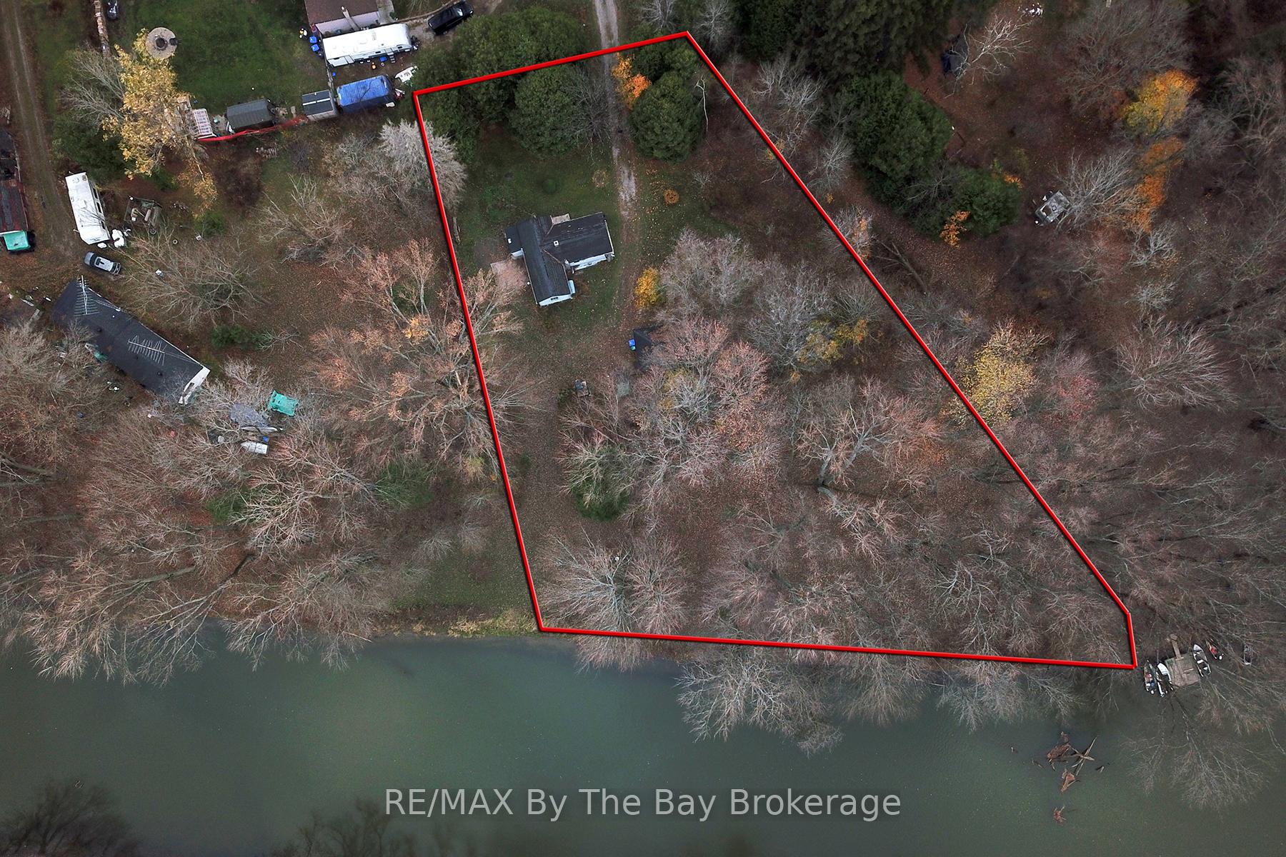 Photo 3 of 13 Innisfree Drive, Springwater, Rural Springwater — HOMEH