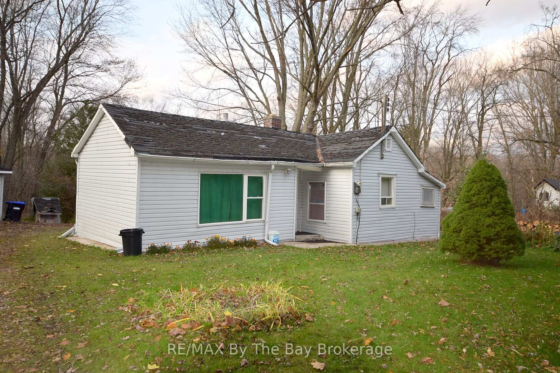 Photo 4 of 13 Innisfree Drive, Springwater, Rural Springwater — HOMEH