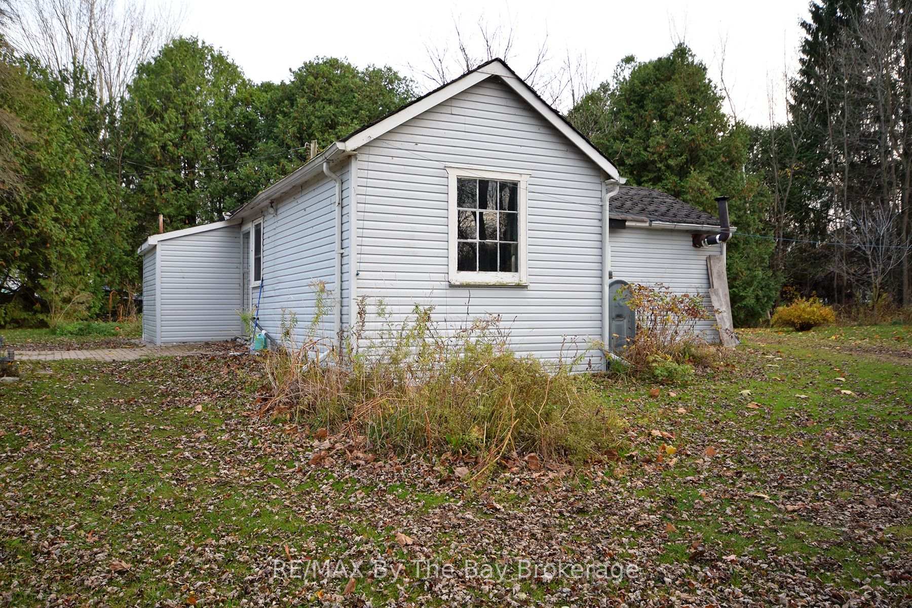 Photo 5 of 13 Innisfree Drive, Springwater, Rural Springwater — HOMEH