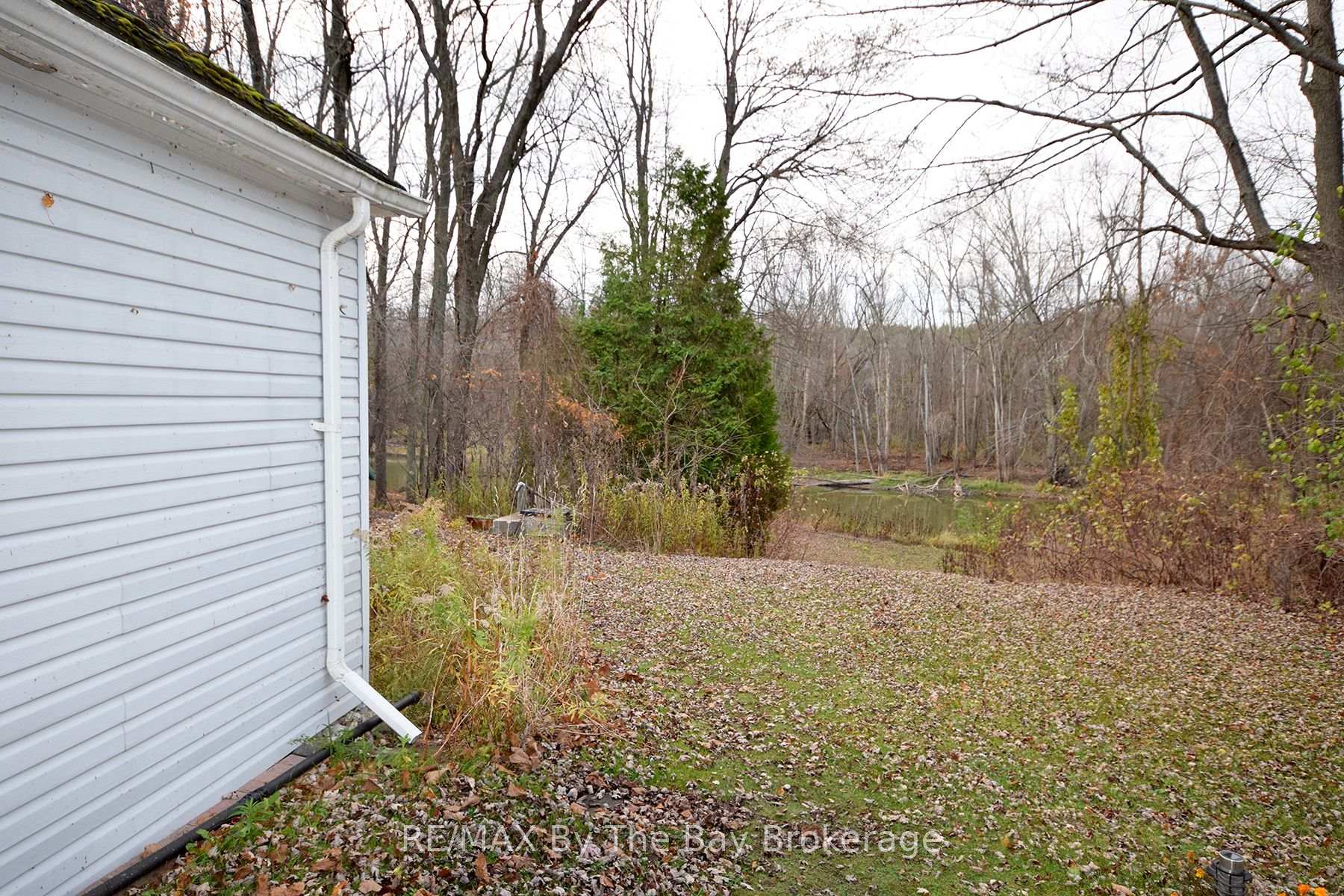 Photo 9 of 13 Innisfree Drive, Springwater, Rural Springwater — HOMEH