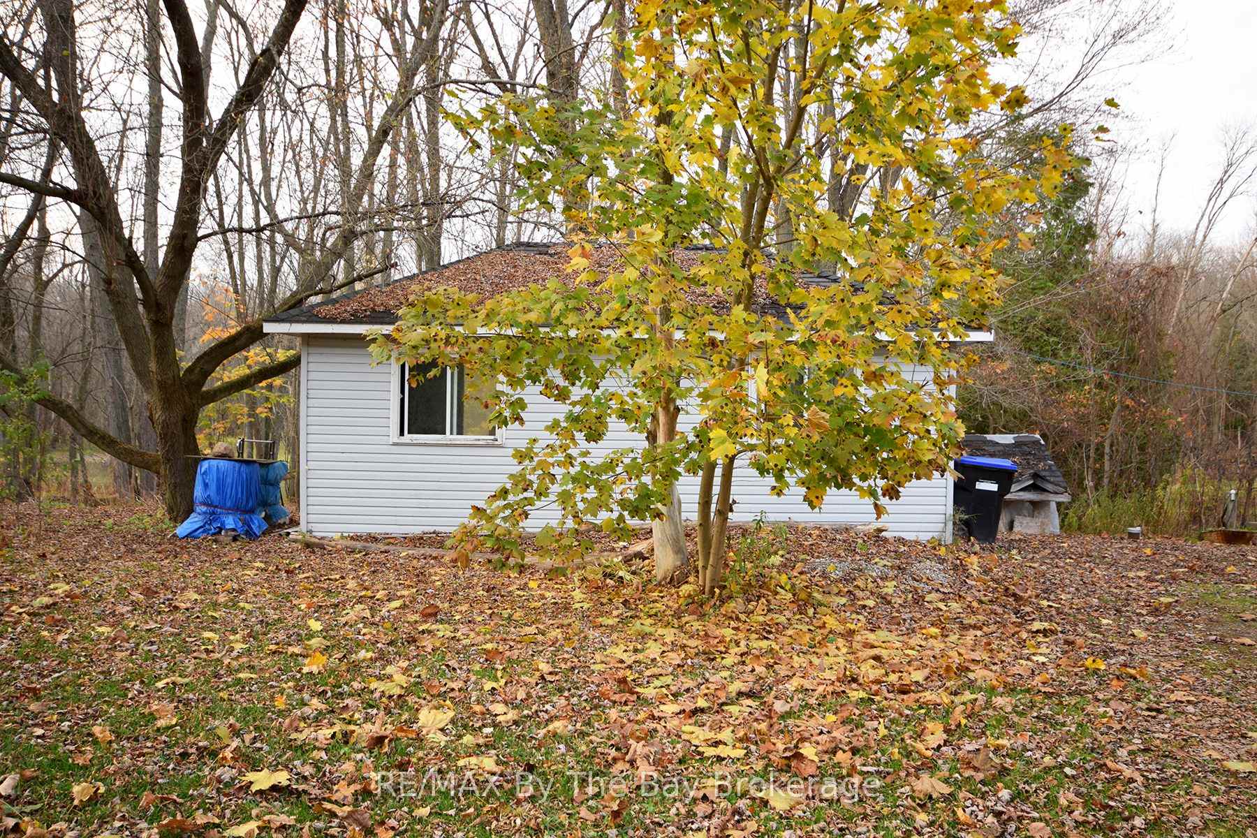 Photo 15 of 13 Innisfree Drive, Springwater, Rural Springwater — HOMEH