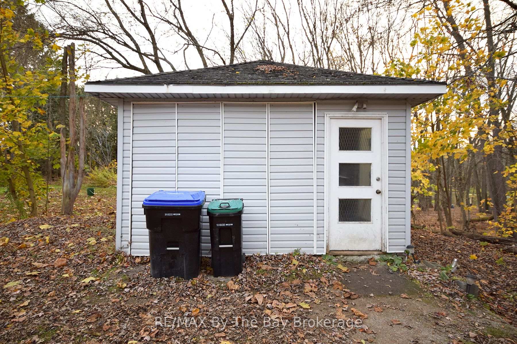 Photo 16 of 13 Innisfree Drive, Springwater, Rural Springwater — HOMEH