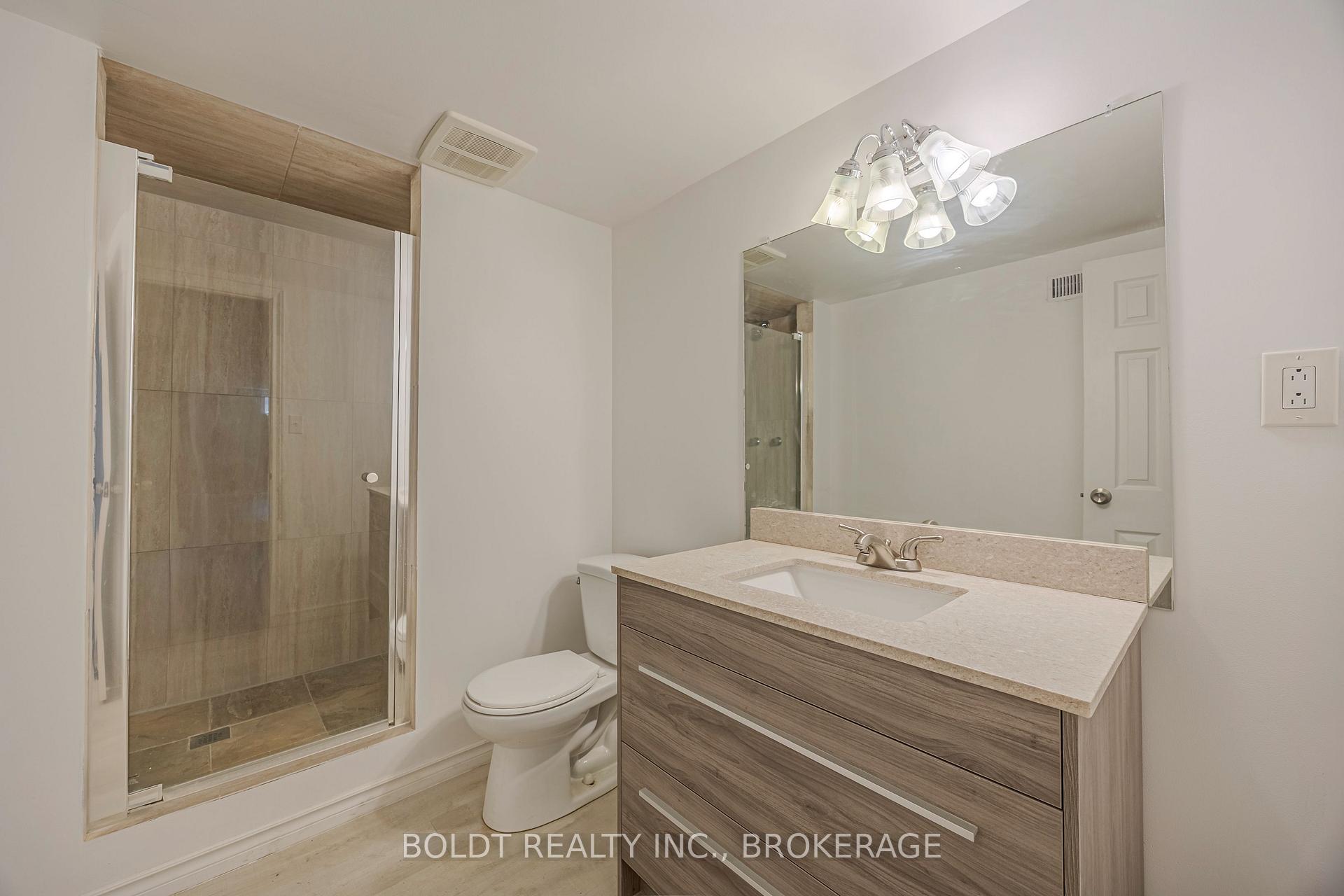 Photo 21 of 25 Lockview Crescent, St. Catharines, Bunting/Linwell — HOMEH