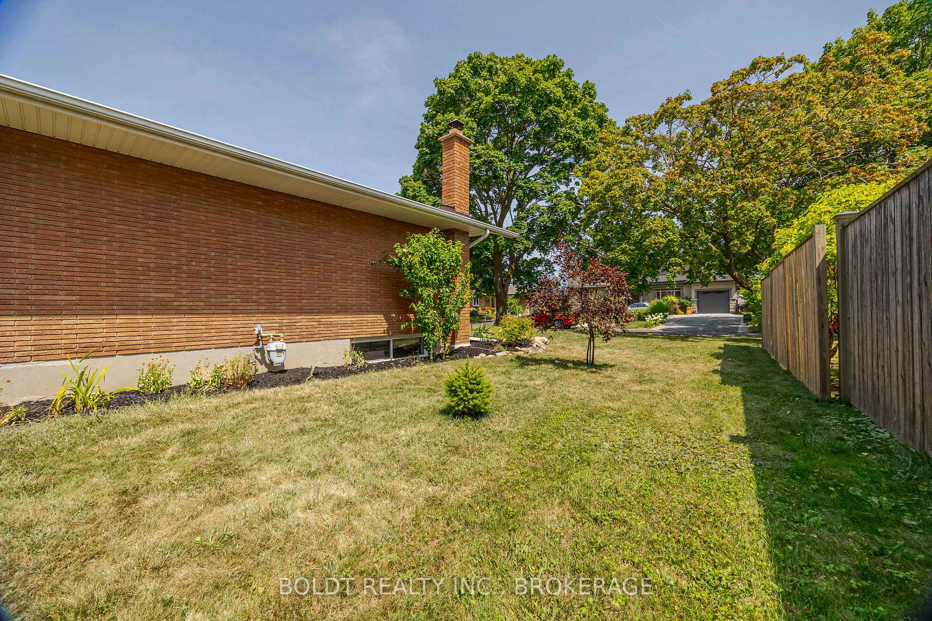 Photo 27 of 25 Lockview Crescent, St. Catharines, Bunting/Linwell — HOMEH