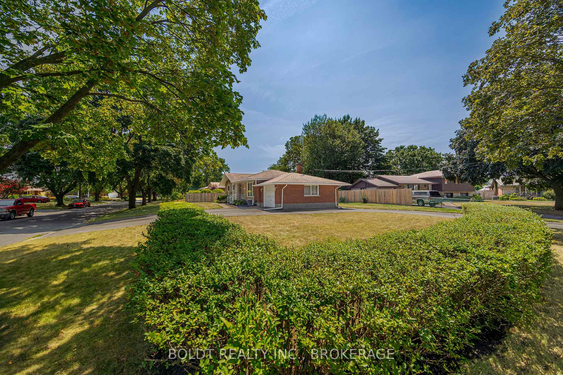 Photo 29 of 25 Lockview Crescent, St. Catharines, Bunting/Linwell — HOMEH
