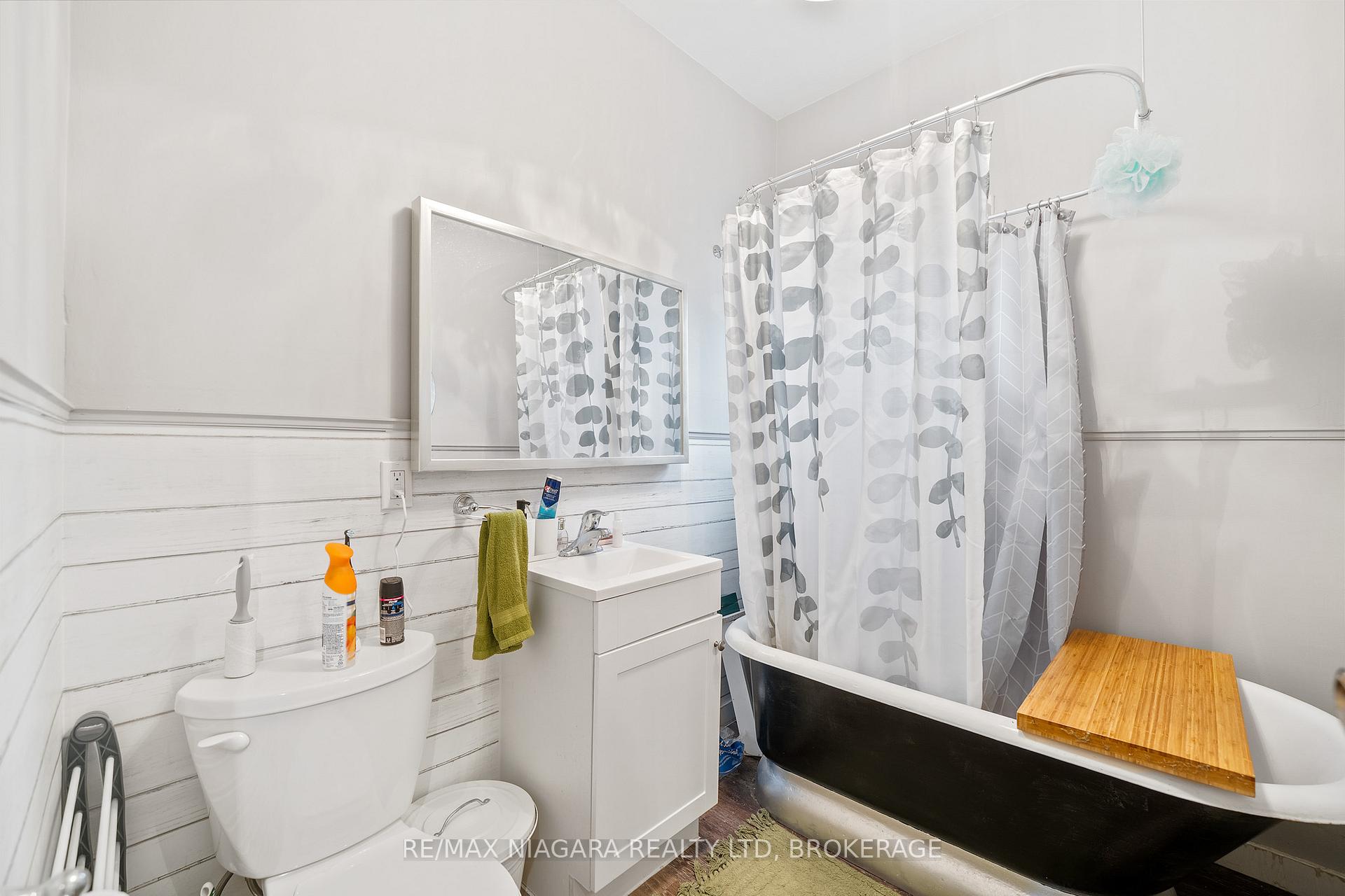 Photo 13 of Unit Main, 35 1/2 Cherry Street, St. Catharines, Downtown — HOMEH