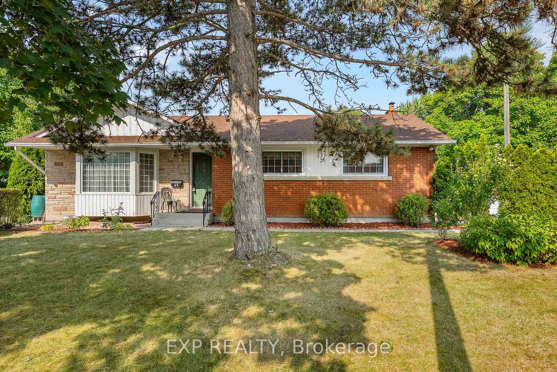 Photo 2 of 26 Cullen Drive, St. Catharines, Glendale/Glenridge — HOMEH