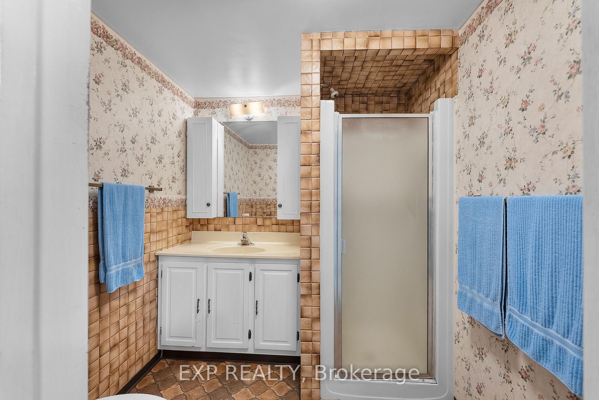 Photo 28 of 26 Cullen Drive, St. Catharines, Glendale/Glenridge — HOMEH