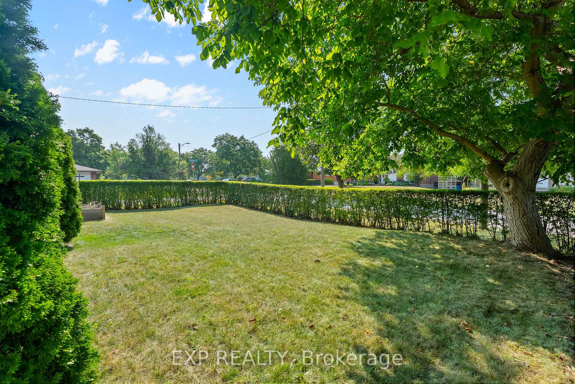 Photo 35 of 26 Cullen Drive, St. Catharines, Glendale/Glenridge — HOMEH