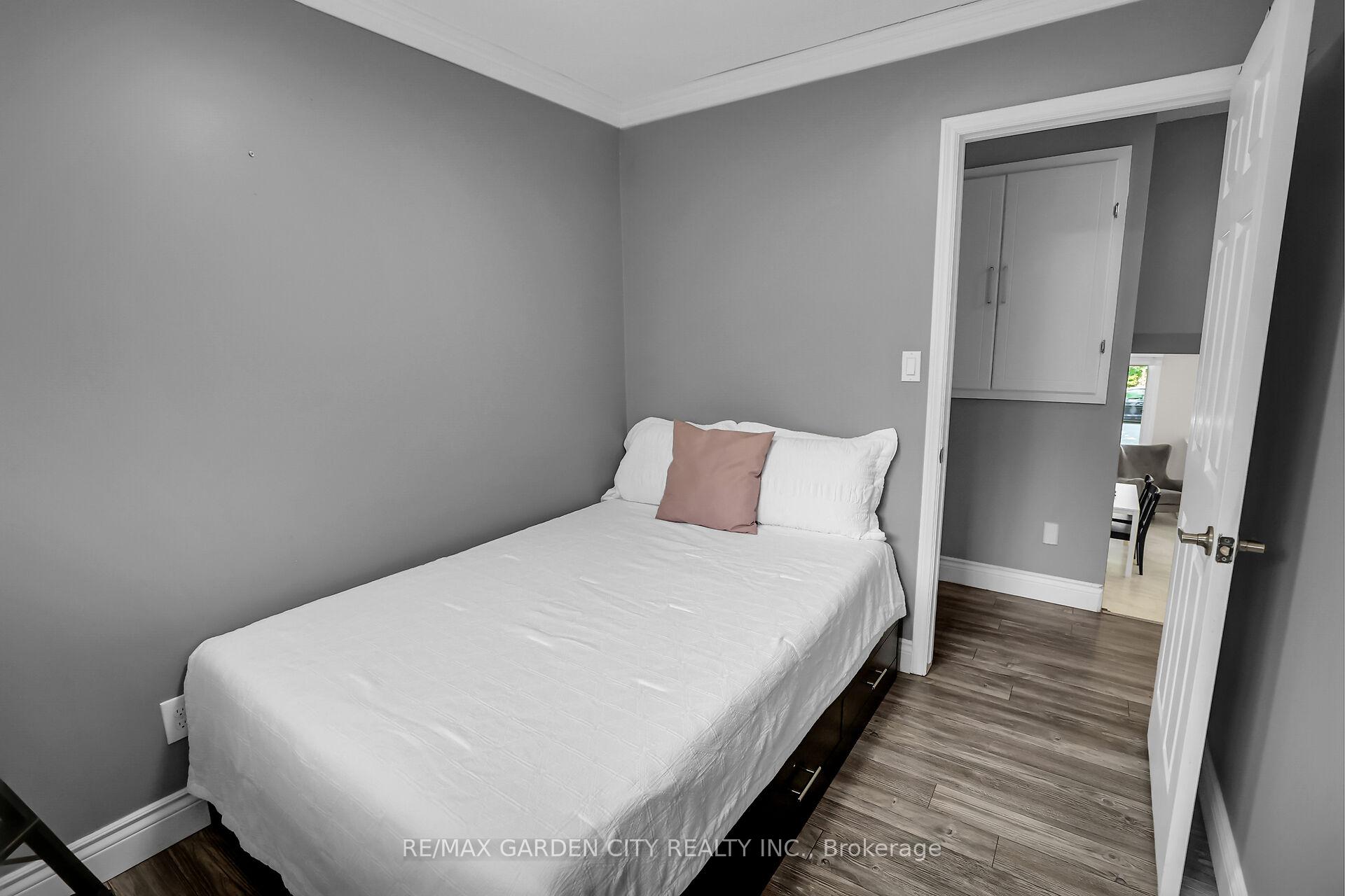 Photo 16 of 37 The Meadows Street, St. Catharines, Lakeport — HOMEH