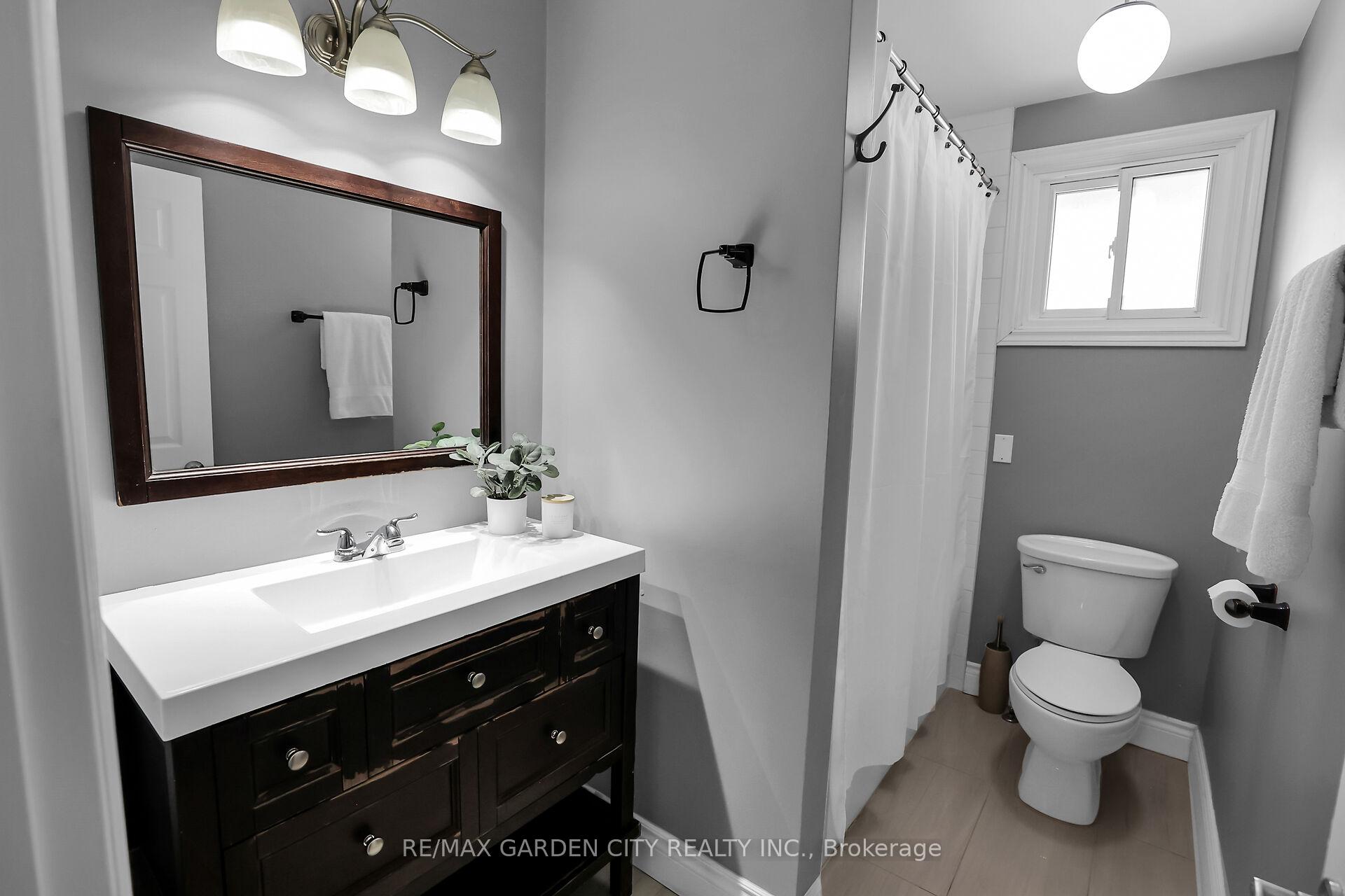 Photo 19 of 37 The Meadows Street, St. Catharines, Lakeport — HOMEH
