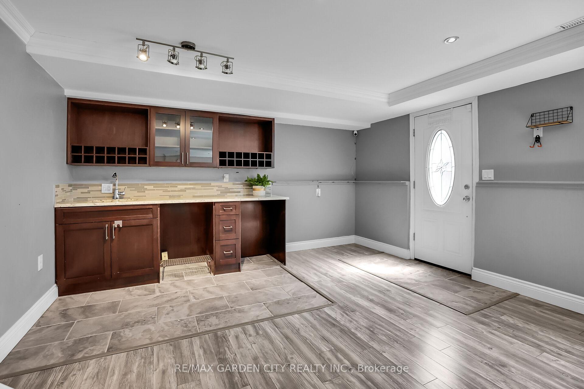 Photo 21 of 37 The Meadows Street, St. Catharines, Lakeport — HOMEH