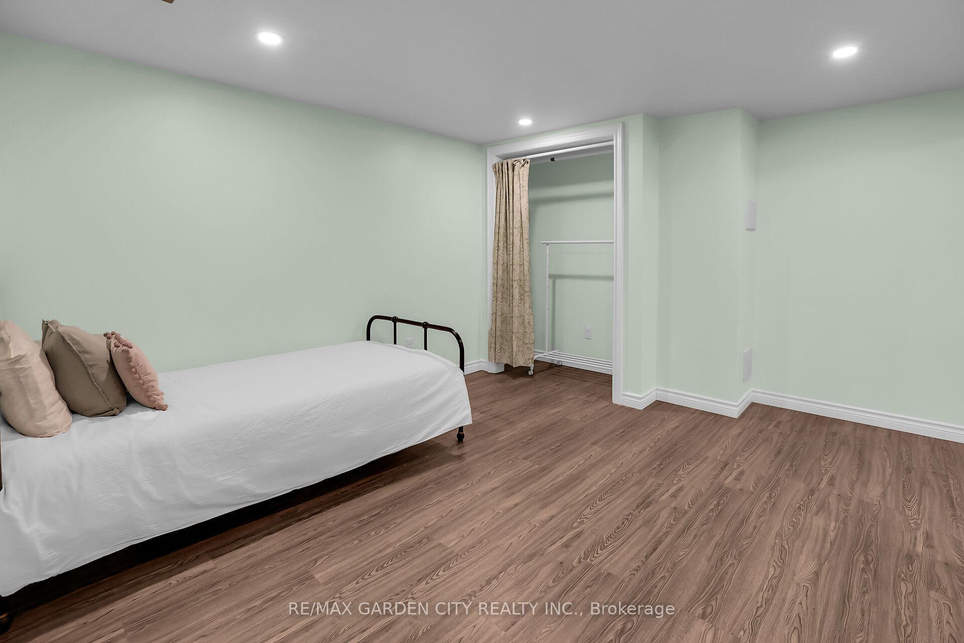 Photo 25 of 37 The Meadows Street, St. Catharines, Lakeport — HOMEH