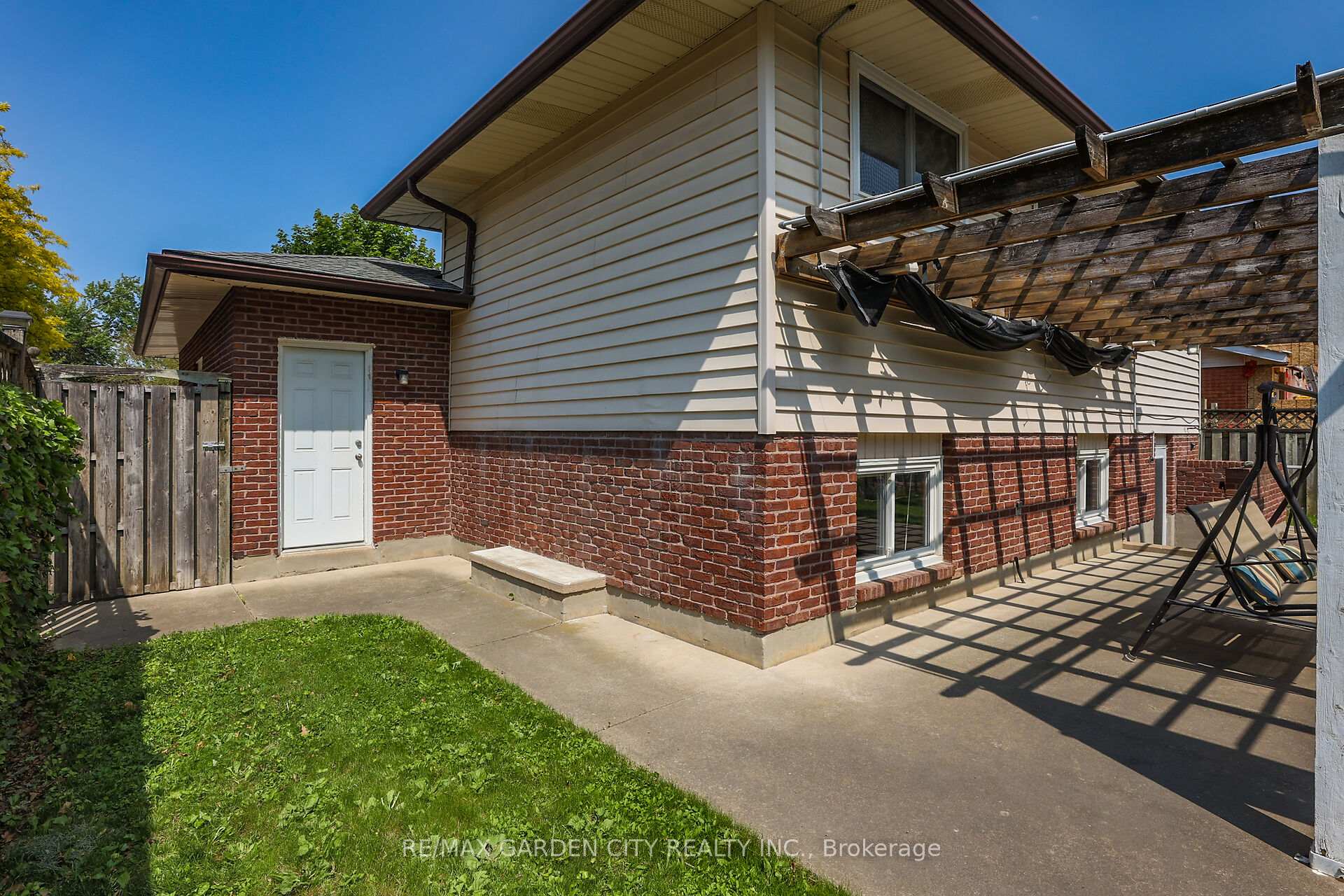 Photo 31 of 37 The Meadows Street, St. Catharines, Lakeport — HOMEH