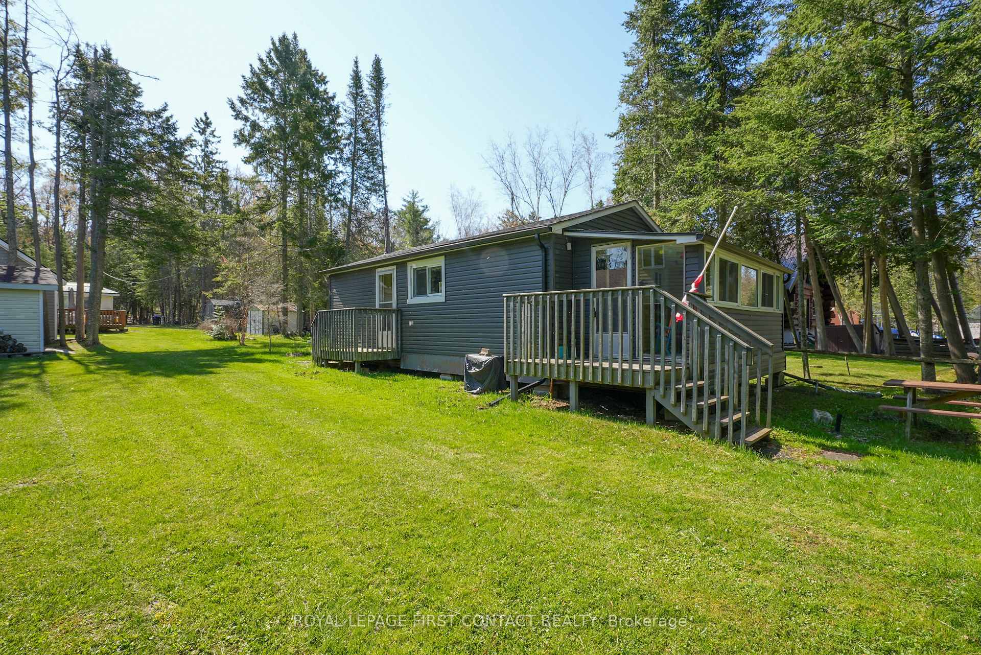 Photo 3 of 6 Buttercup Lane, Springwater, Rural Springwater — HOMEH
