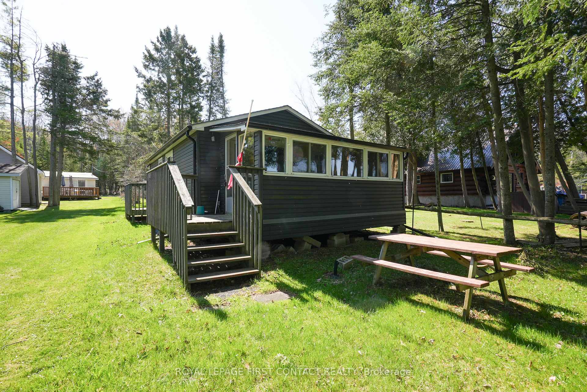 Photo 7 of 6 Buttercup Lane, Springwater, Rural Springwater — HOMEH