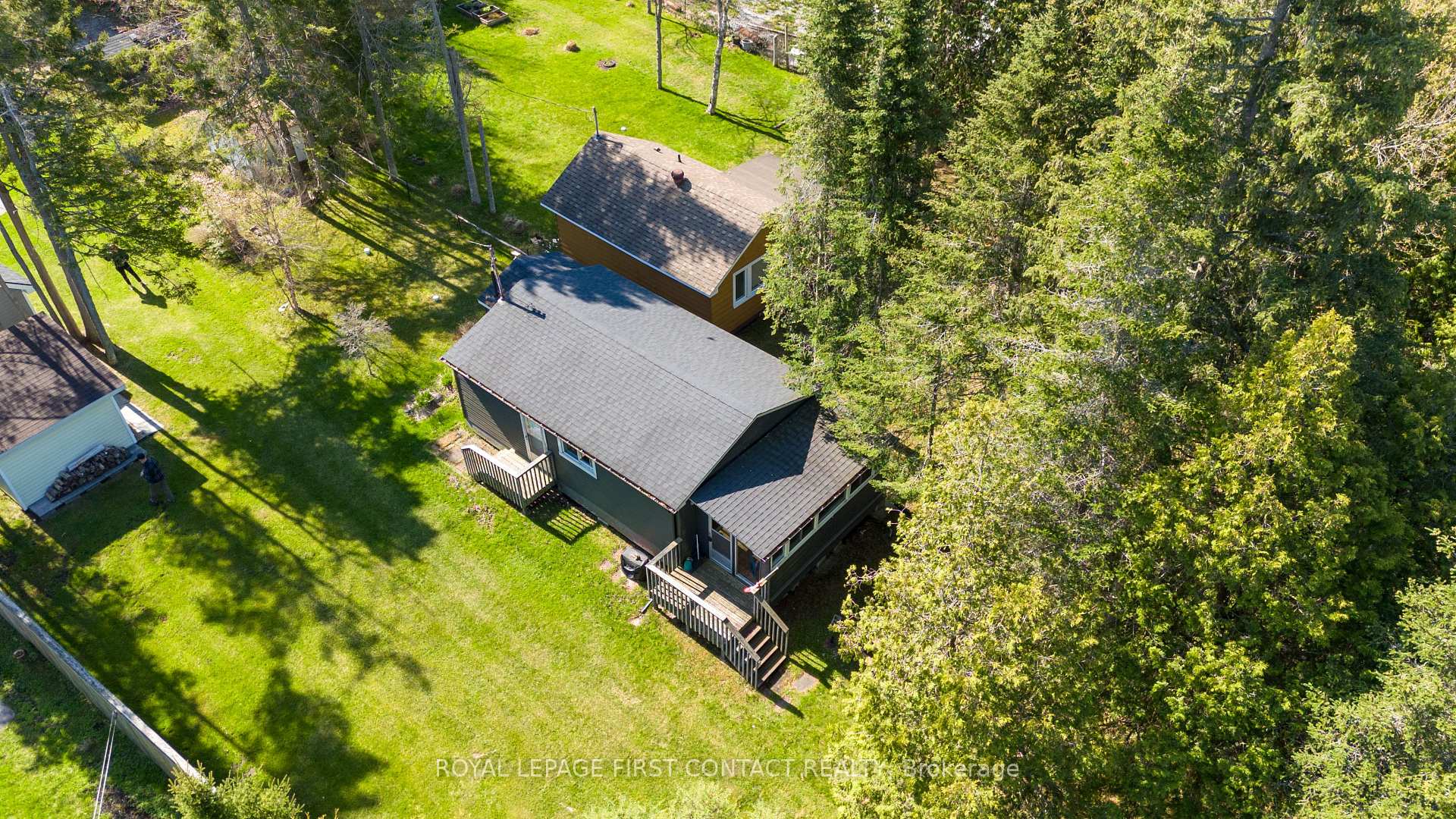 Photo 10 of 6 Buttercup Lane, Springwater, Rural Springwater — HOMEH