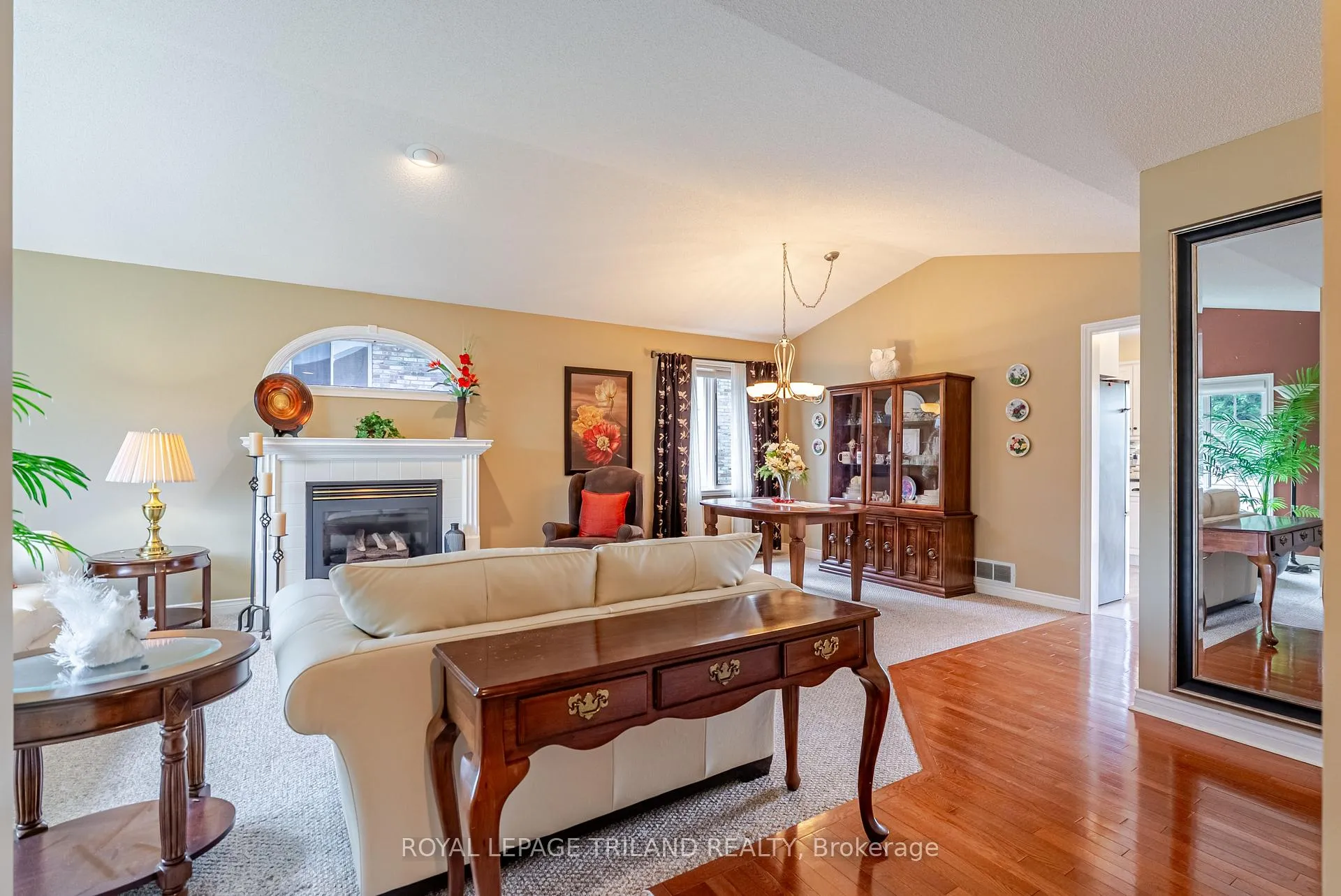 Photo 5 of 67 Donker Drive, St. Thomas — HOMEH