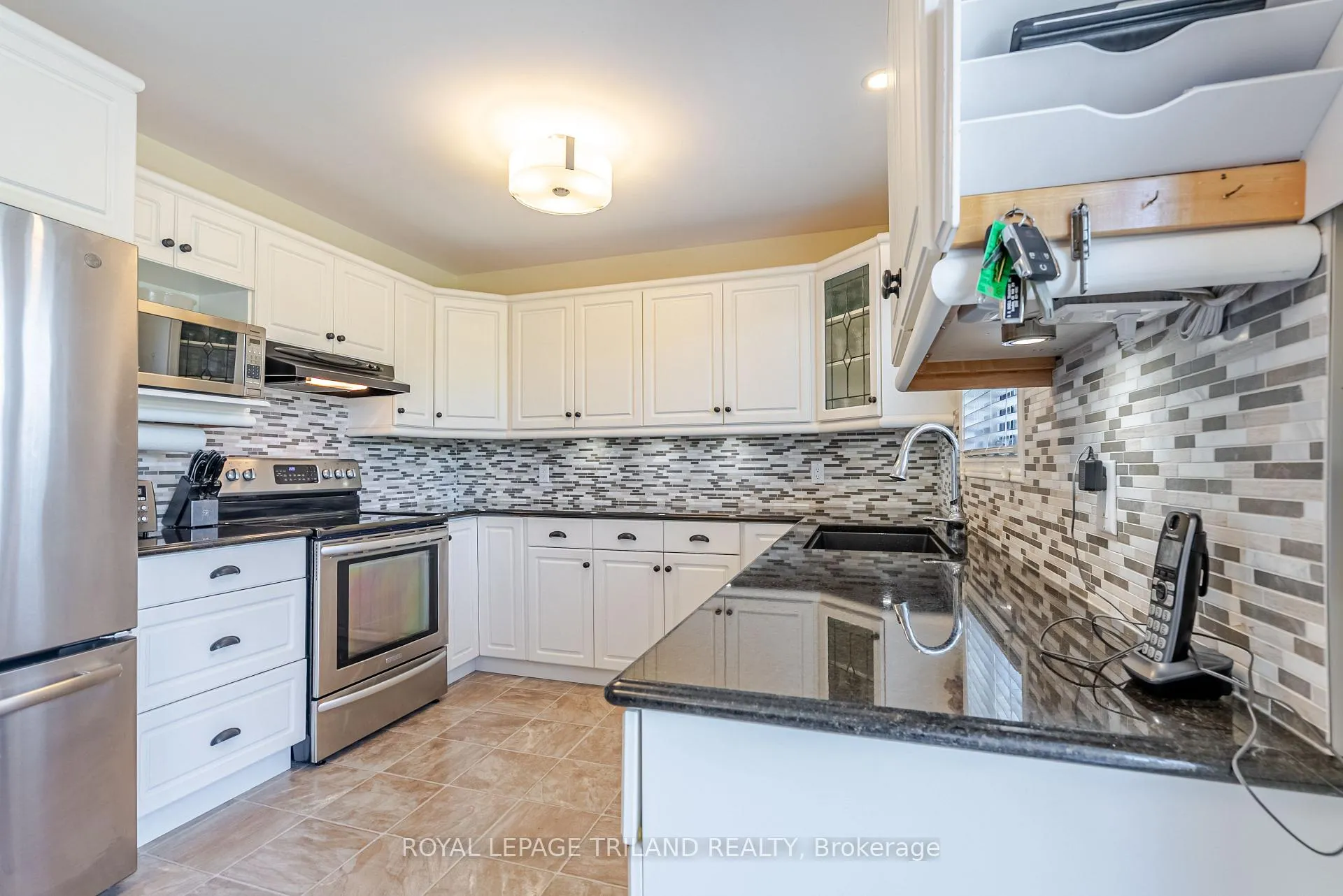 Photo 16 of 67 Donker Drive, St. Thomas — HOMEH