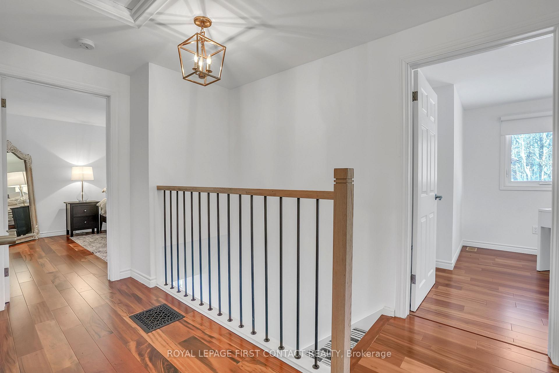 Photo 13 of 11 Vernar Drive, Springwater, Midhurst — HOMEH