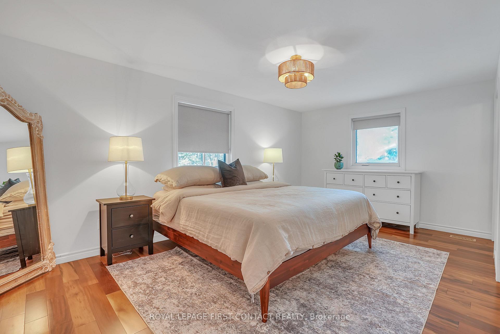Photo 14 of 11 Vernar Drive, Springwater, Midhurst — HOMEH