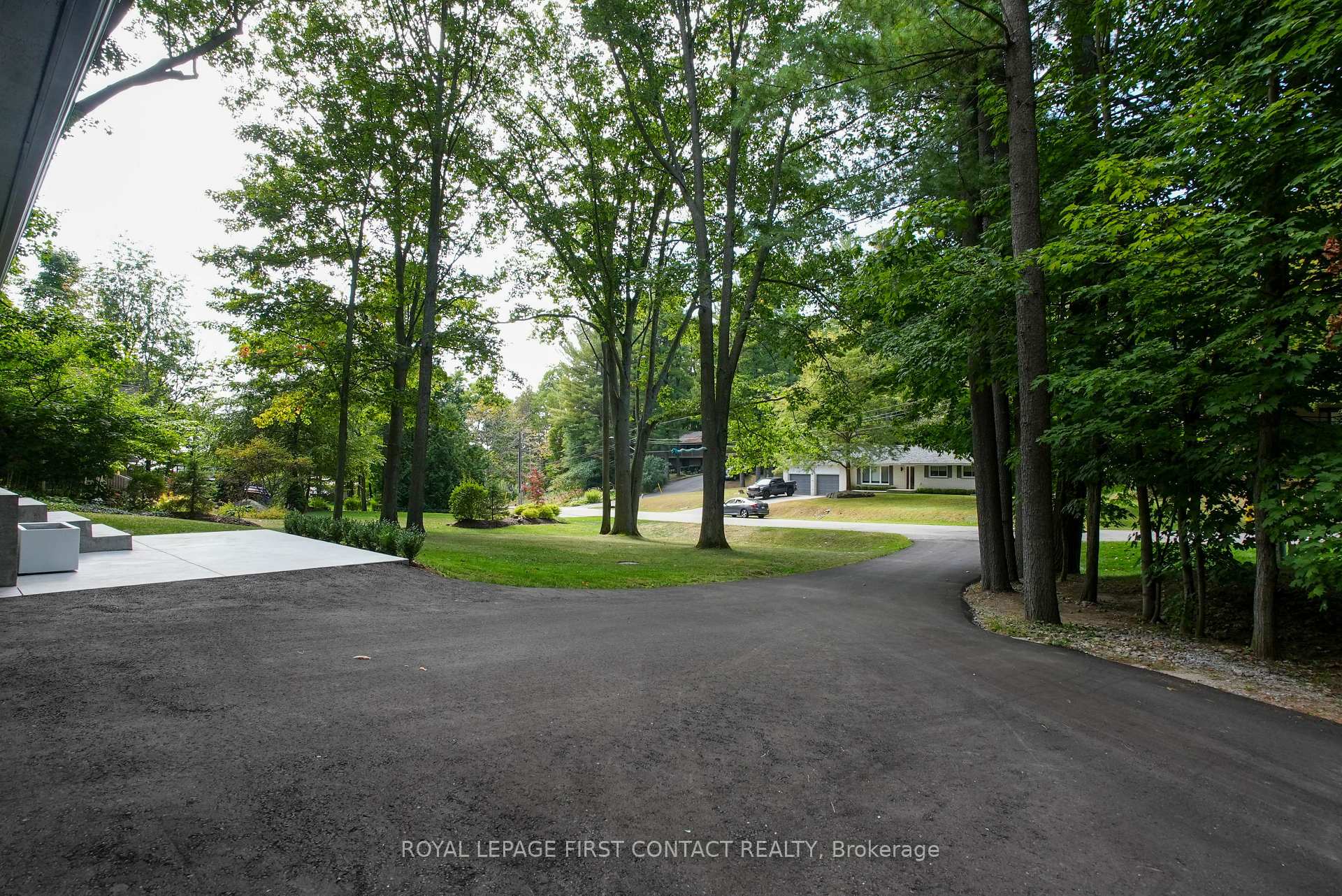 Photo 25 of 11 Vernar Drive, Springwater, Midhurst — HOMEH