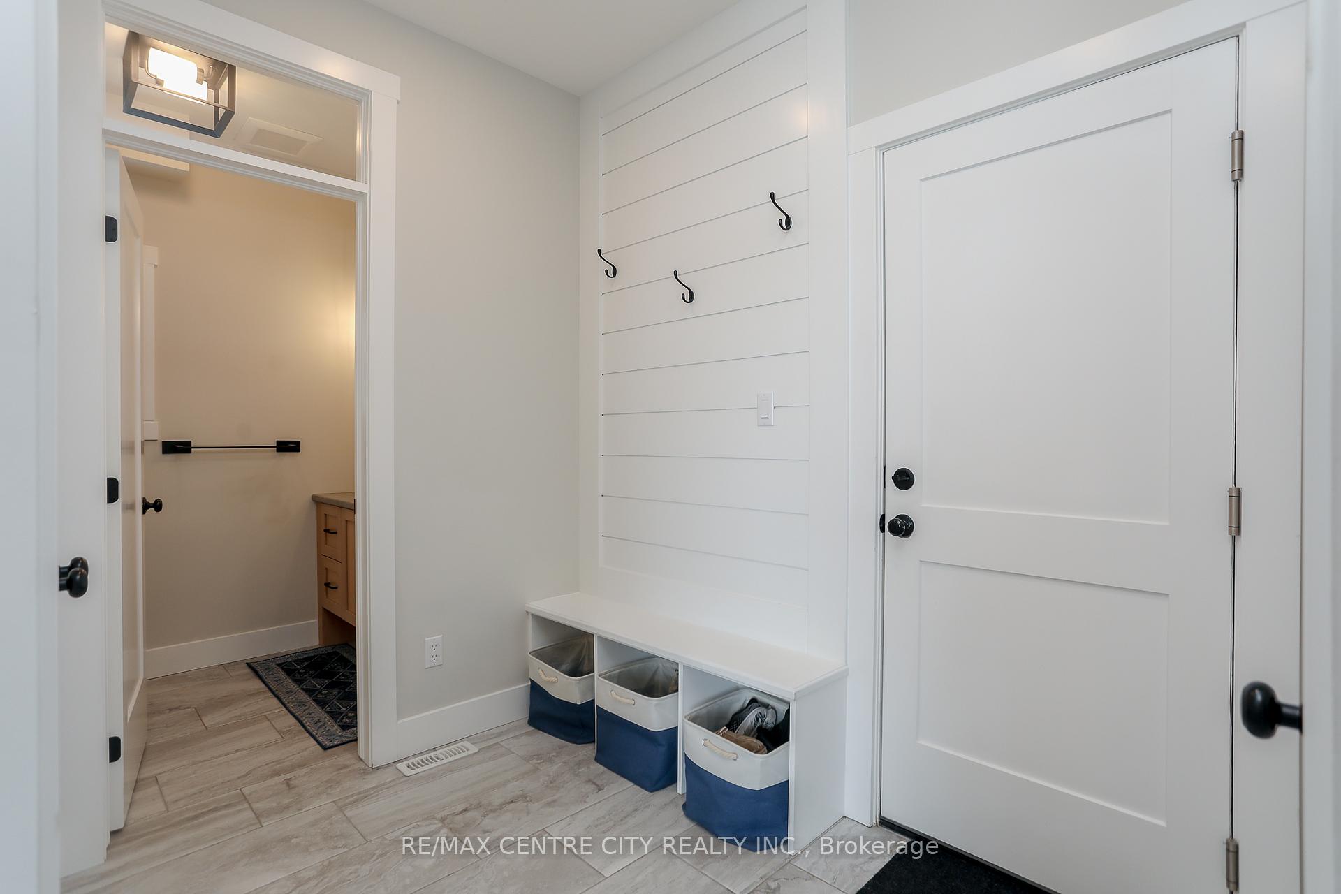 Photo 11 of 75 Renaissance Drive, St. Thomas — HOMEH