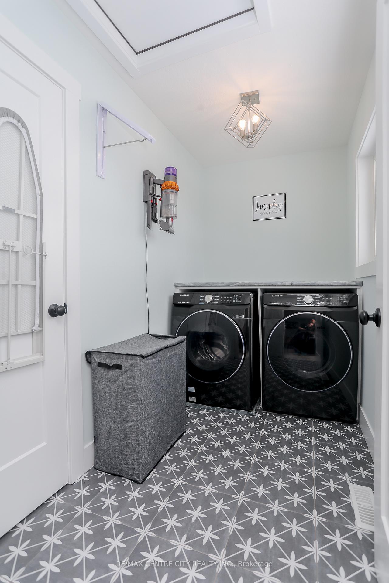 Photo 25 of 75 Renaissance Drive, St. Thomas — HOMEH
