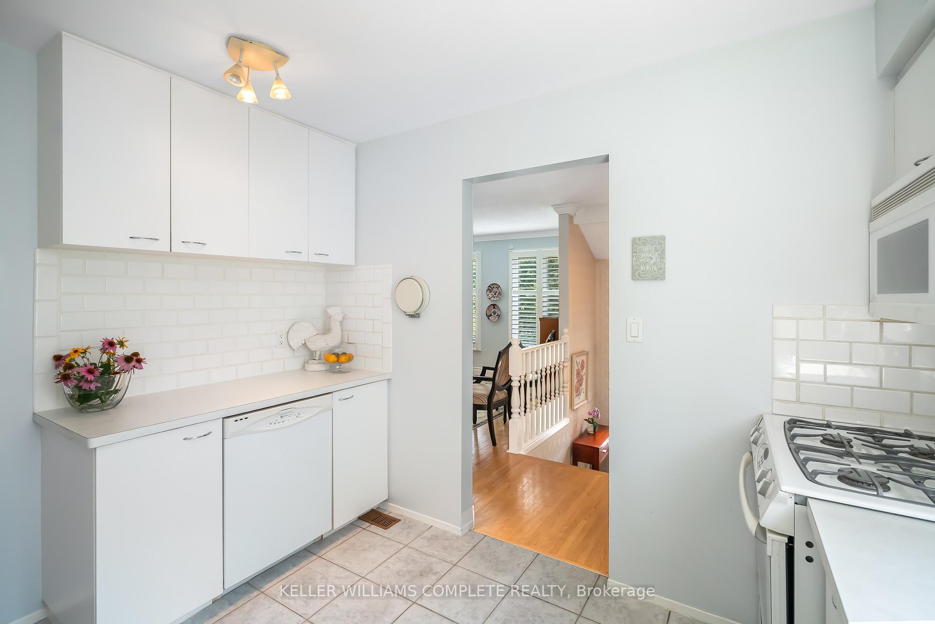Photo 7 of 56 Stoney Brook Crescent, St. Catharines, Grapeview — HOMEH