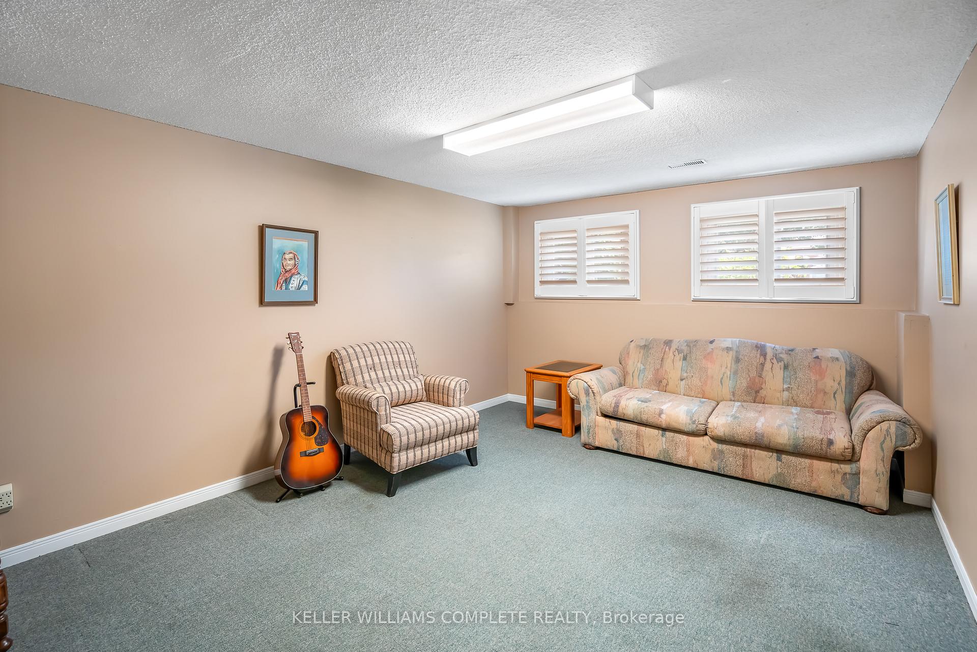Photo 19 of 56 Stoney Brook Crescent, St. Catharines, Grapeview — HOMEH