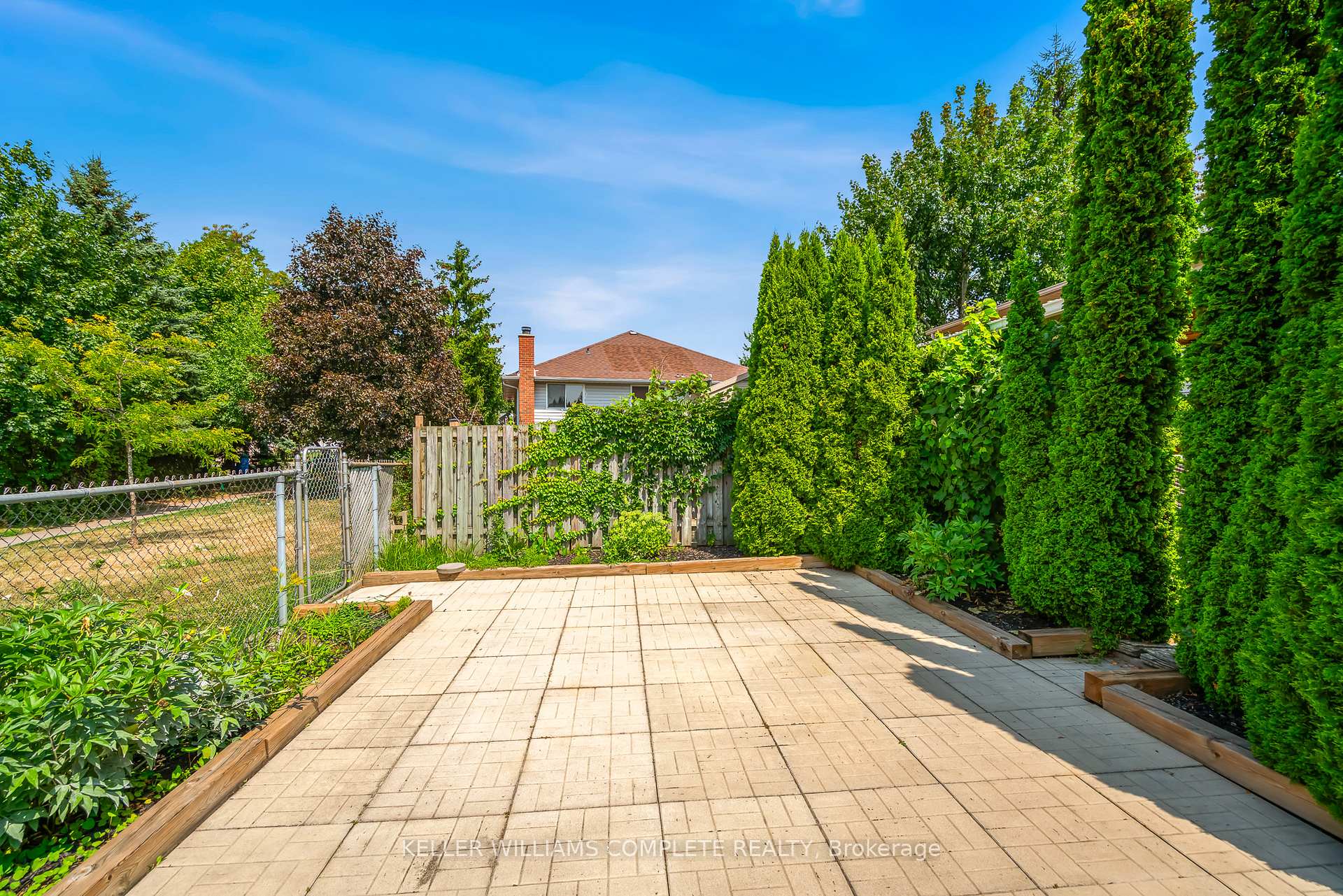 Photo 31 of 56 Stoney Brook Crescent, St. Catharines, Grapeview — HOMEH