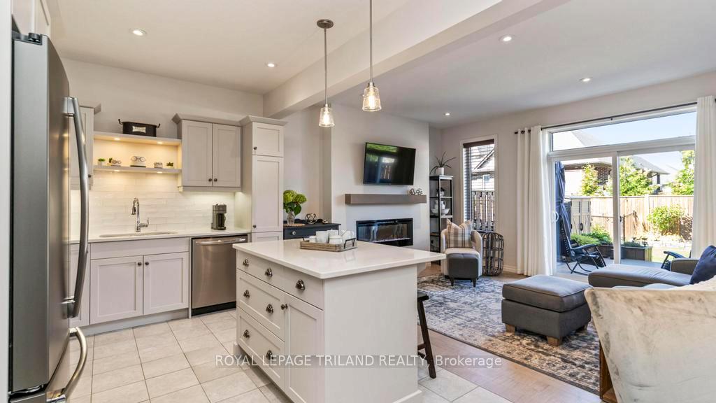 Photo 6 of 45 Cortland Terrace, St. Thomas — HOMEH