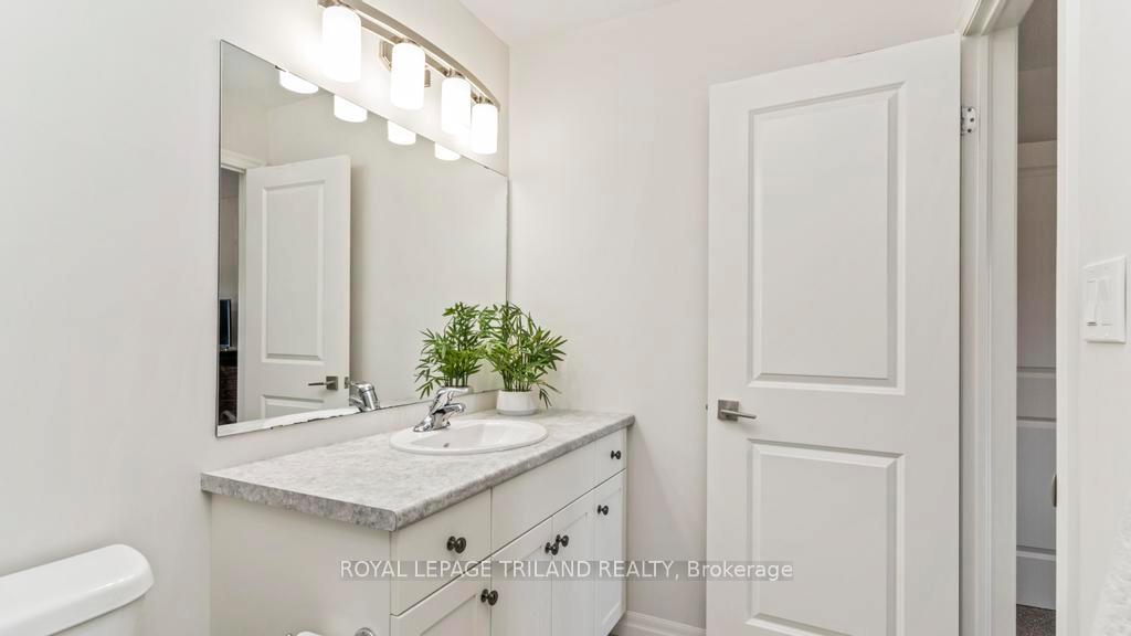 Photo 21 of 45 Cortland Terrace, St. Thomas — HOMEH