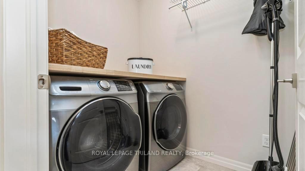Photo 23 of 45 Cortland Terrace, St. Thomas — HOMEH