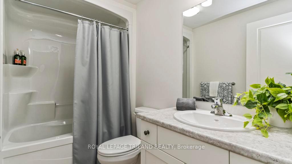 Photo 27 of 45 Cortland Terrace, St. Thomas — HOMEH