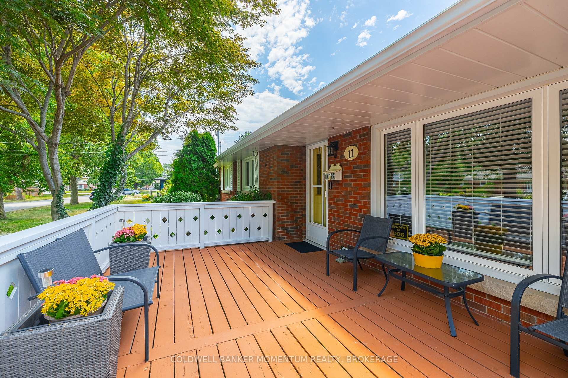 Photo 4 of 11 Roxanne Drive, St. Catharines, Bunting/Linwell — HOMEH