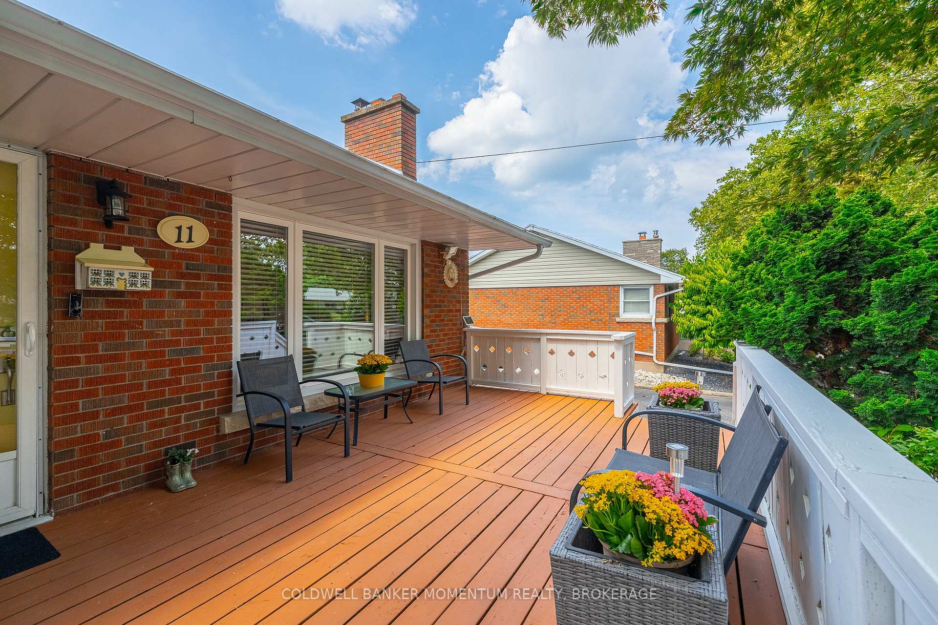 Photo 5 of 11 Roxanne Drive, St. Catharines, Bunting/Linwell — HOMEH