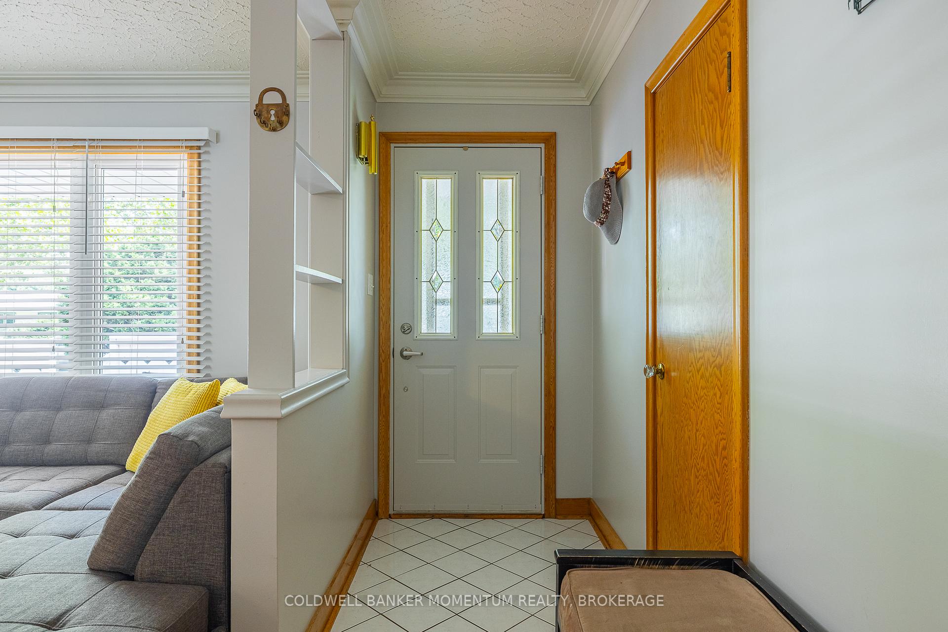 Photo 8 of 11 Roxanne Drive, St. Catharines, Bunting/Linwell — HOMEH