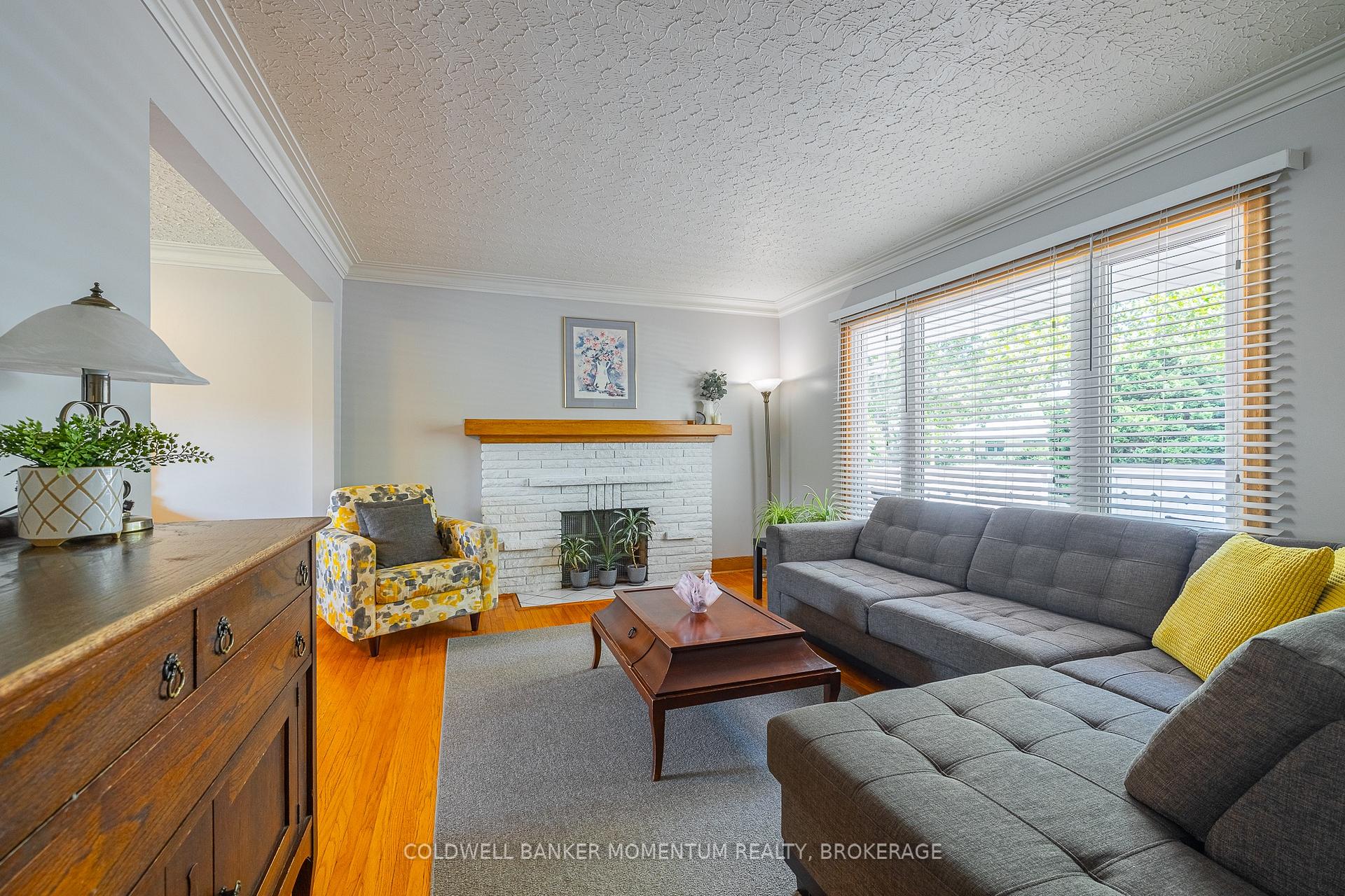 Photo 10 of 11 Roxanne Drive, St. Catharines, Bunting/Linwell — HOMEH