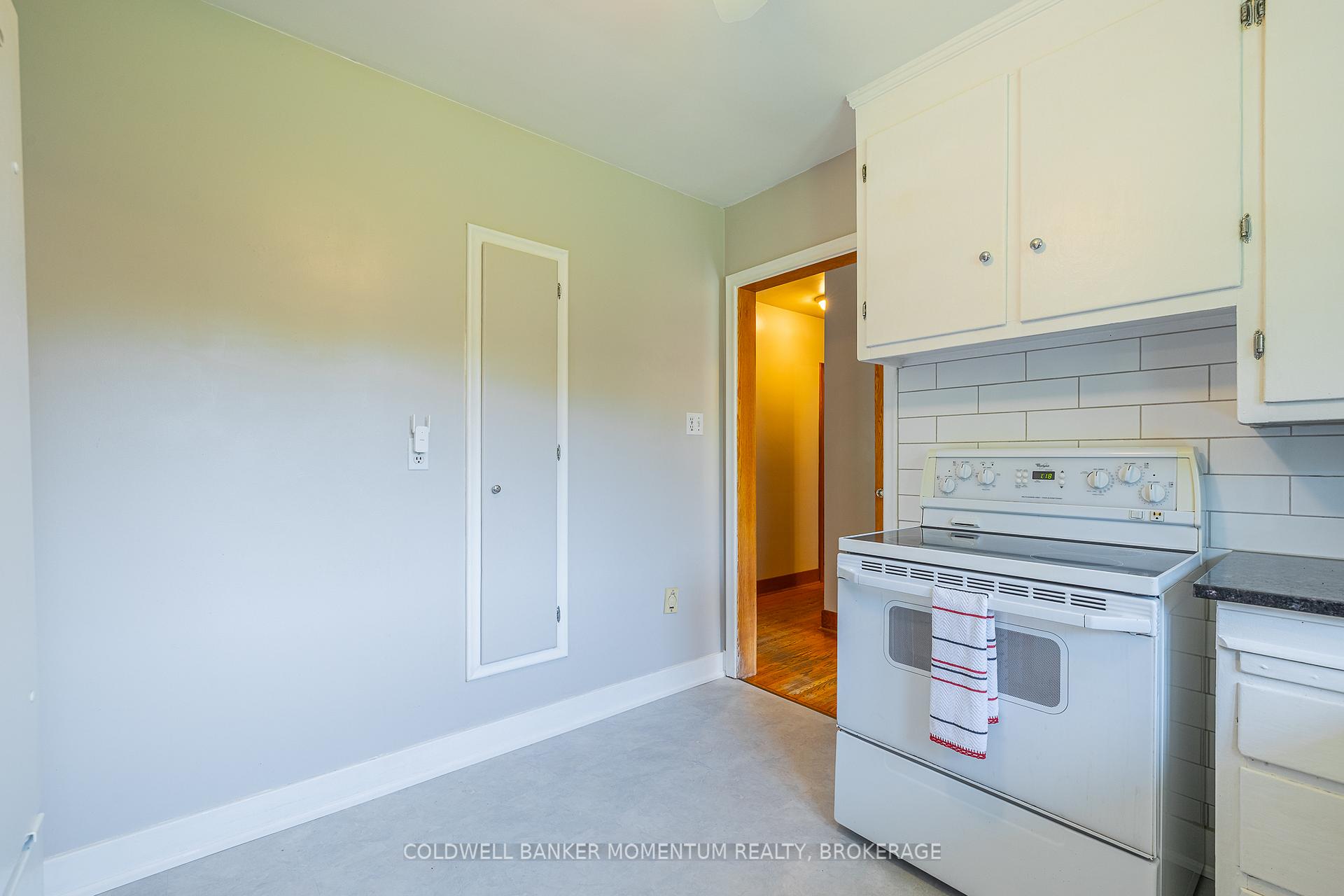 Photo 21 of 11 Roxanne Drive, St. Catharines, Bunting/Linwell — HOMEH