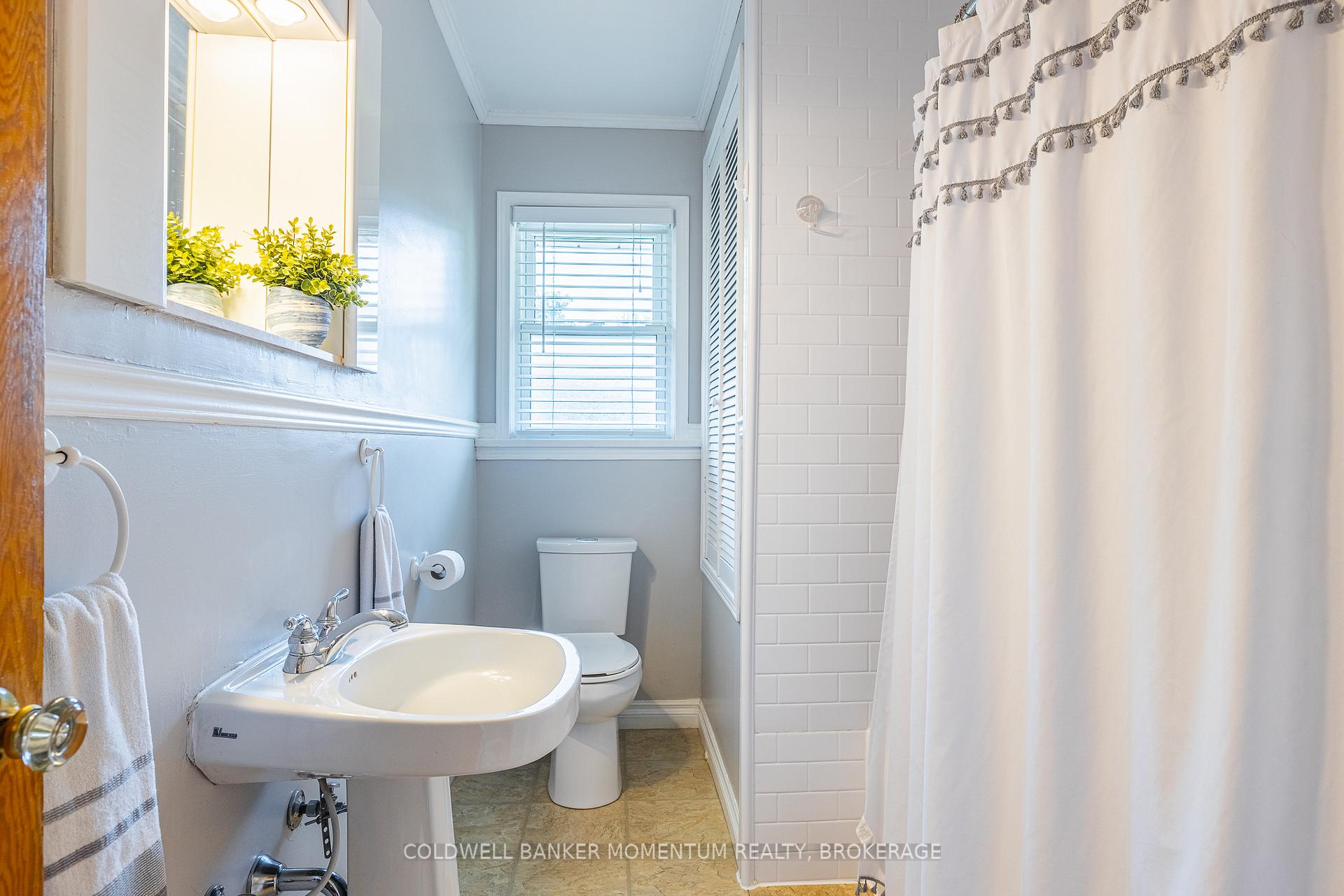 Photo 22 of 11 Roxanne Drive, St. Catharines, Bunting/Linwell — HOMEH