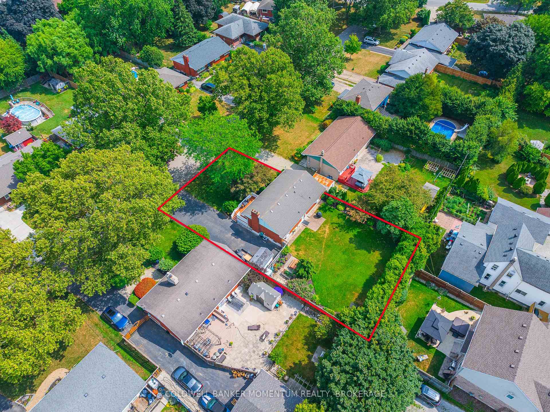 Photo 45 of 11 Roxanne Drive, St. Catharines, Bunting/Linwell — HOMEH